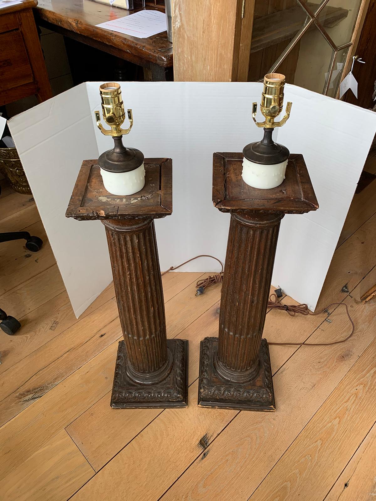 Pair of 18th Century Italian Carved Wooden Columns as Lamps 13