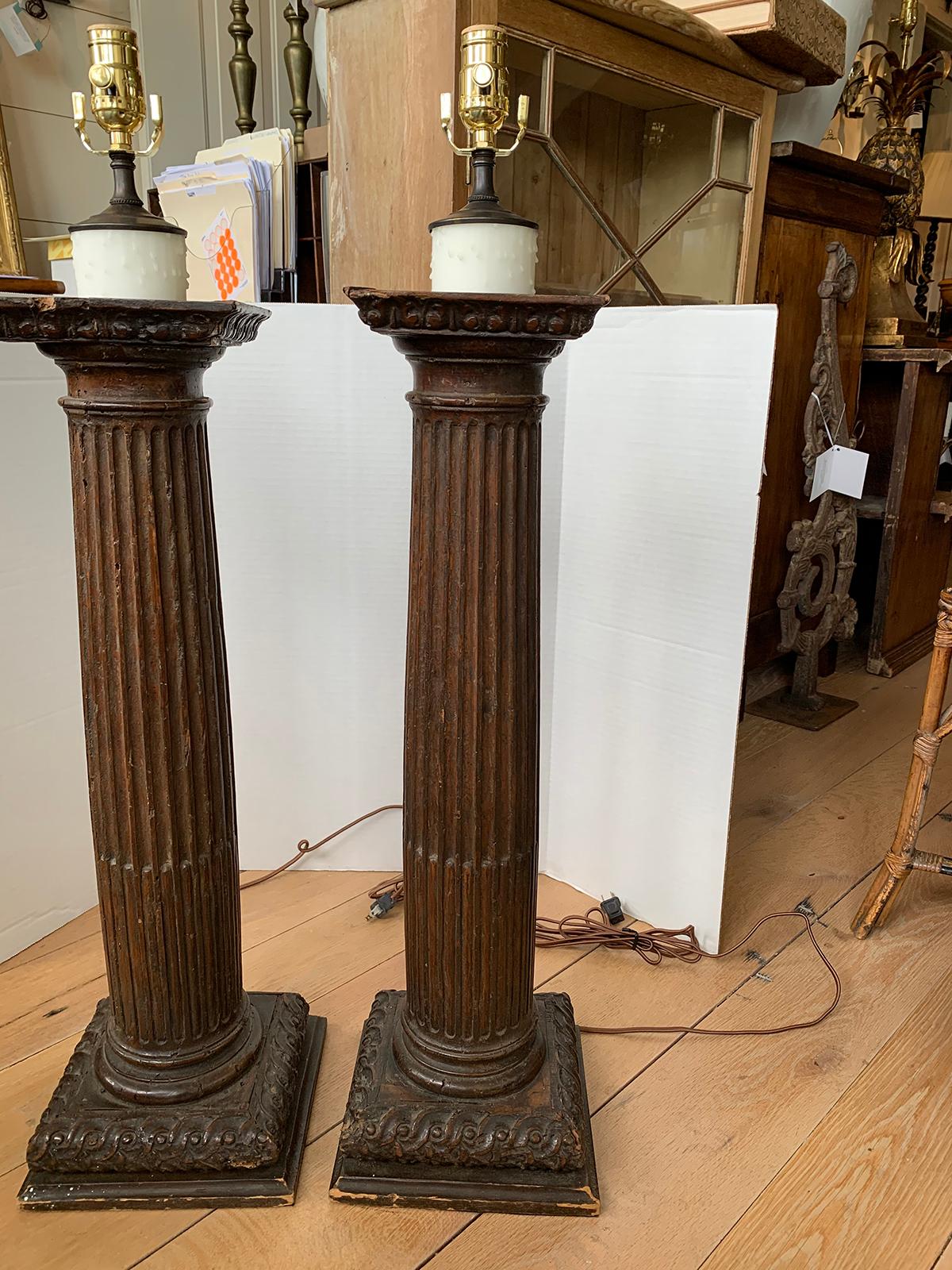 Pair of 18th Century Italian Carved Wooden Columns as Lamps In Good Condition In Atlanta, GA