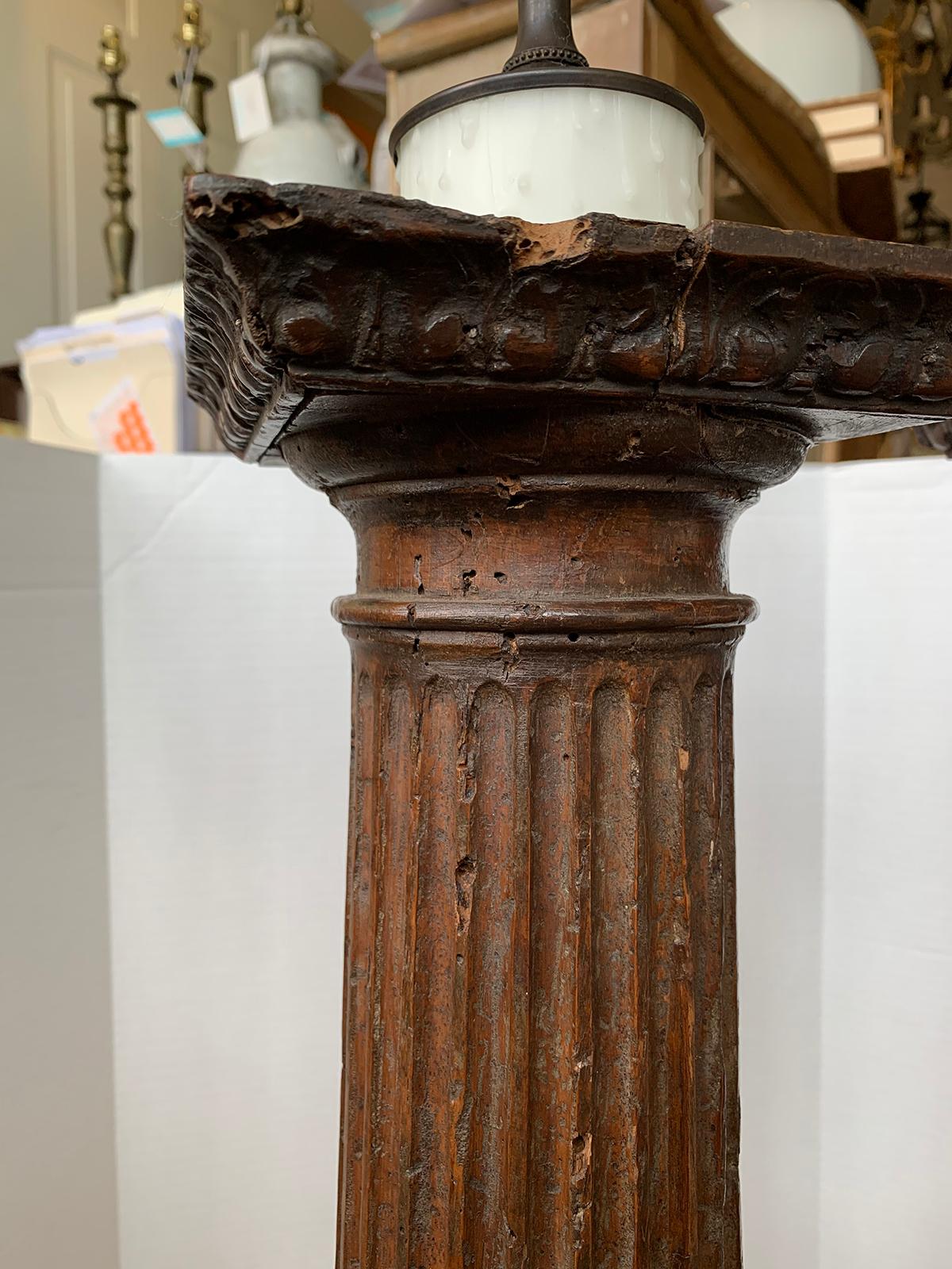 Pair of 18th Century Italian Carved Wooden Columns as Lamps 2