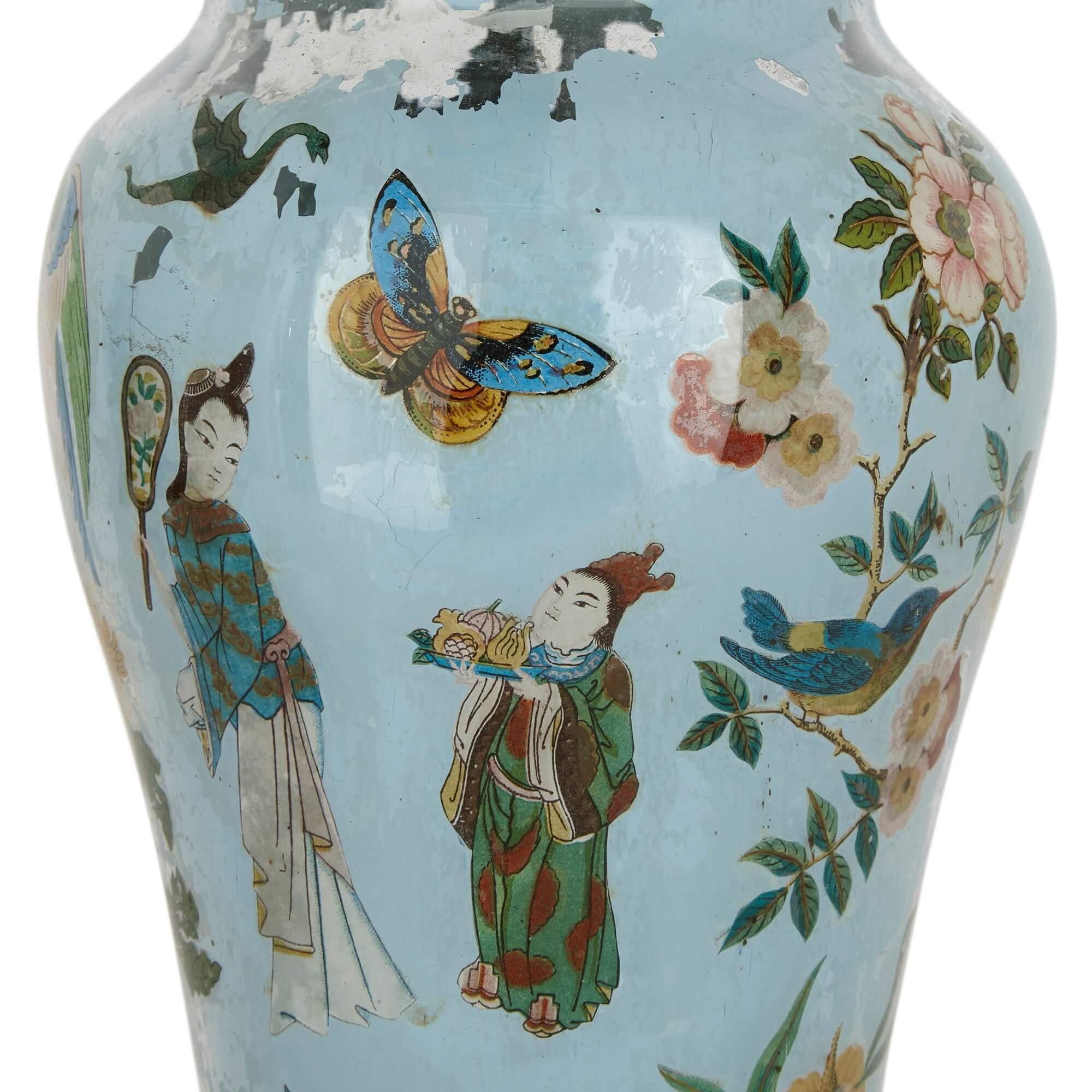 Peint à la main Paire de vases en verre soufflé de style chinoiserie italienne du 18ème siècle en vente