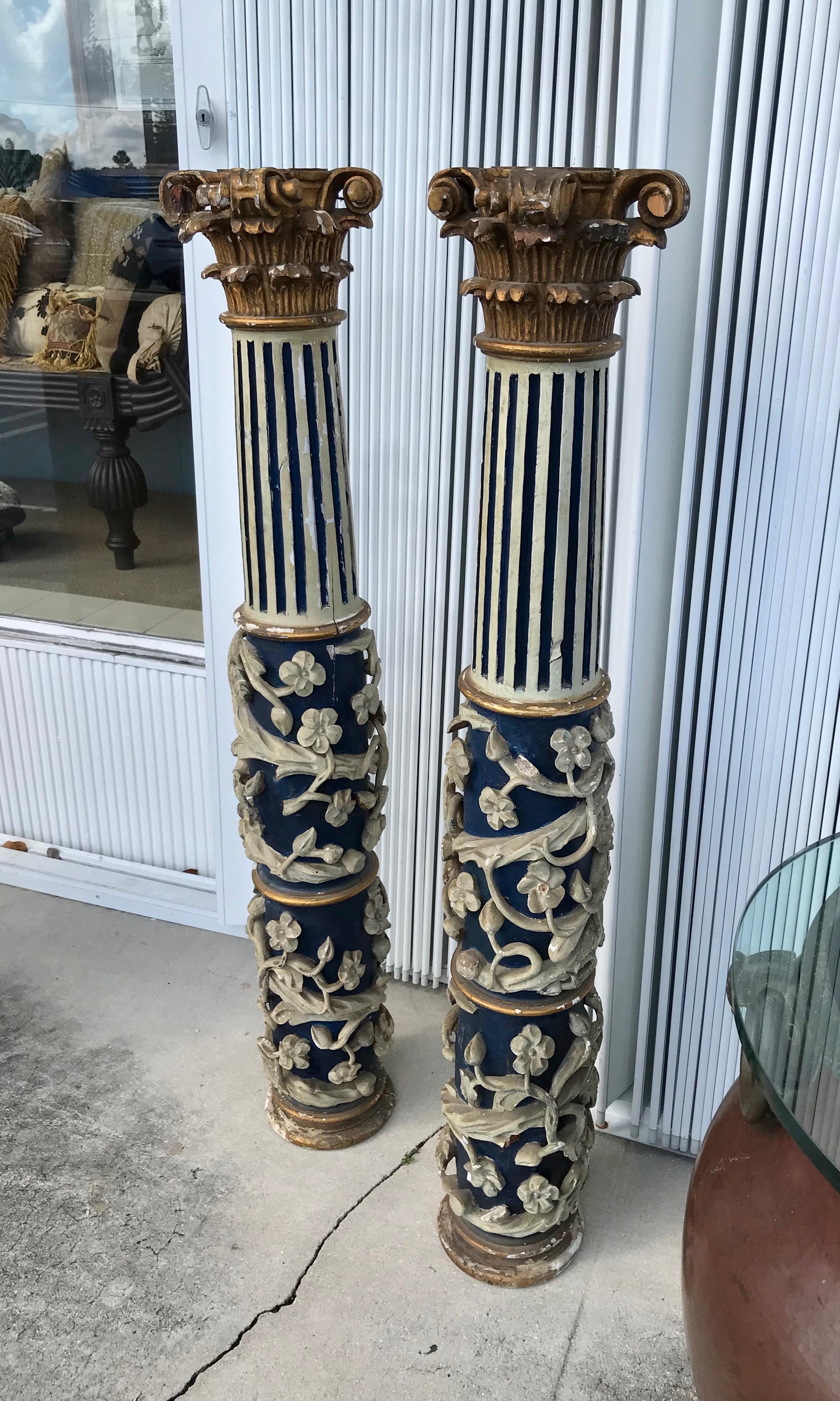 XVIIIe siècle et antérieur Paire de colonnes italiennes du 18ème siècle en vente