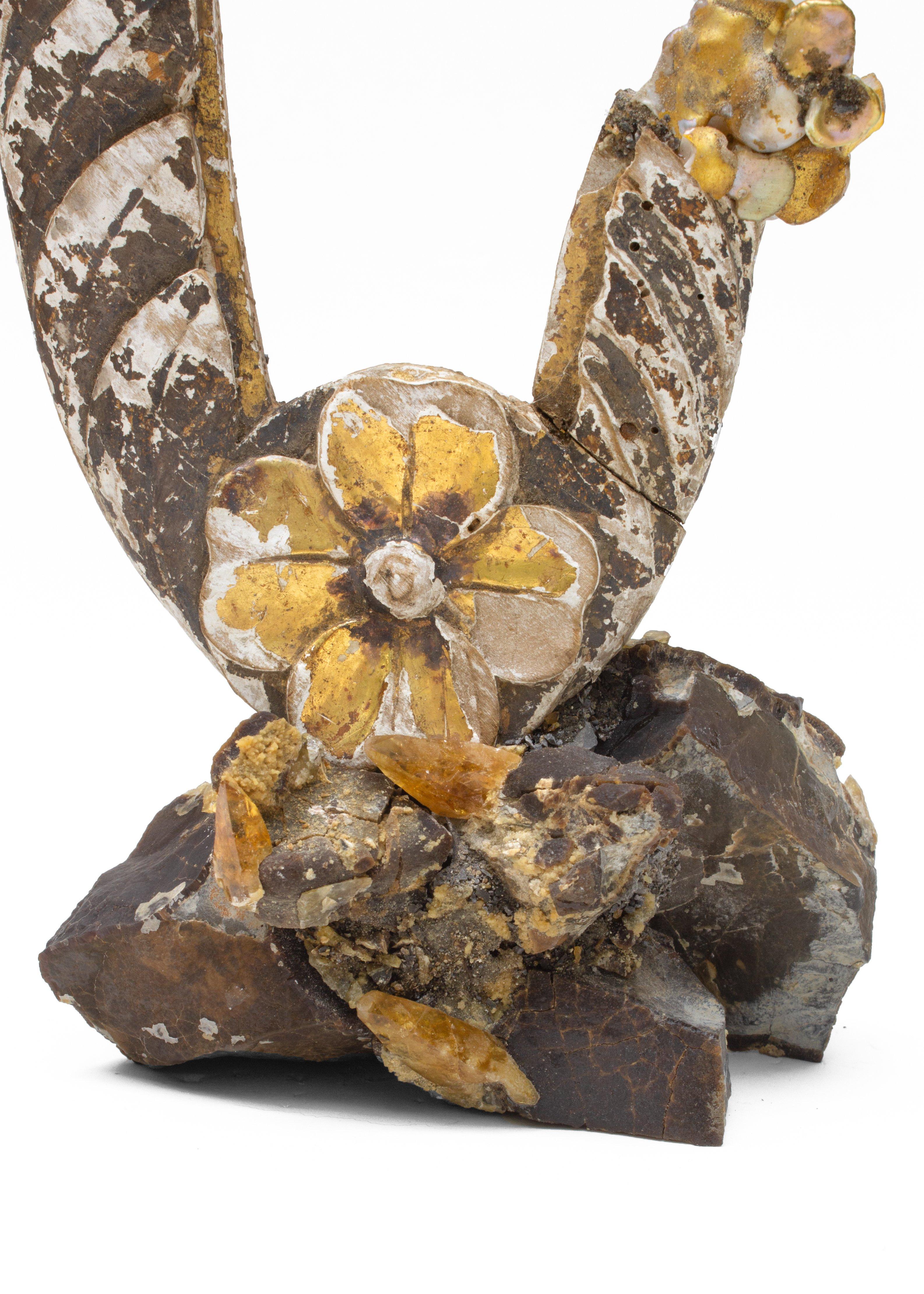 Pair of 18th Century Italian Fragments with Gold Flower Reliefs & Golden Barite  For Sale 1