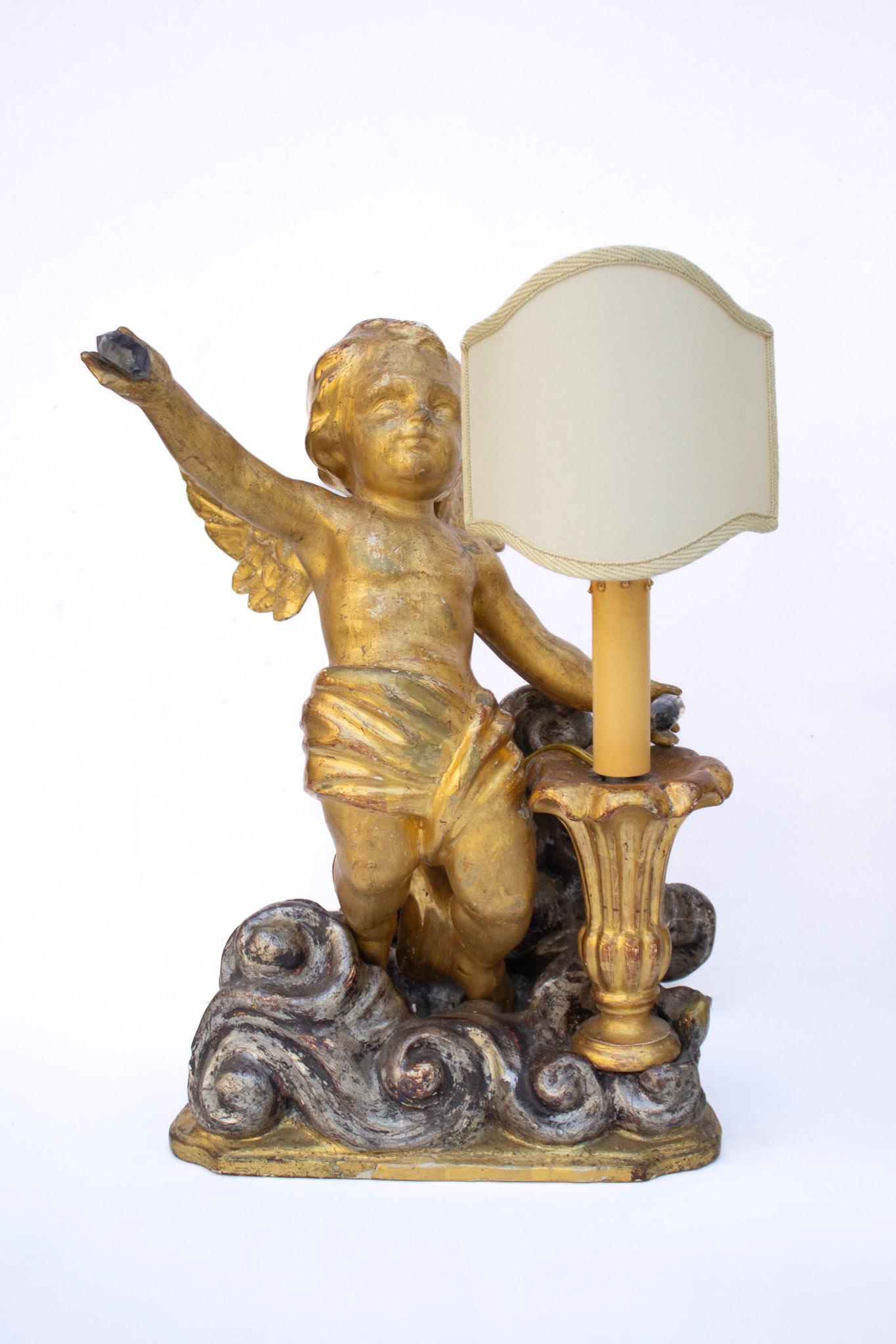 Sculpté à la main Paire de lampes d'ange italiennes du 18ème siècle, dorées et sculptées à la main sur nuages argentés en vente