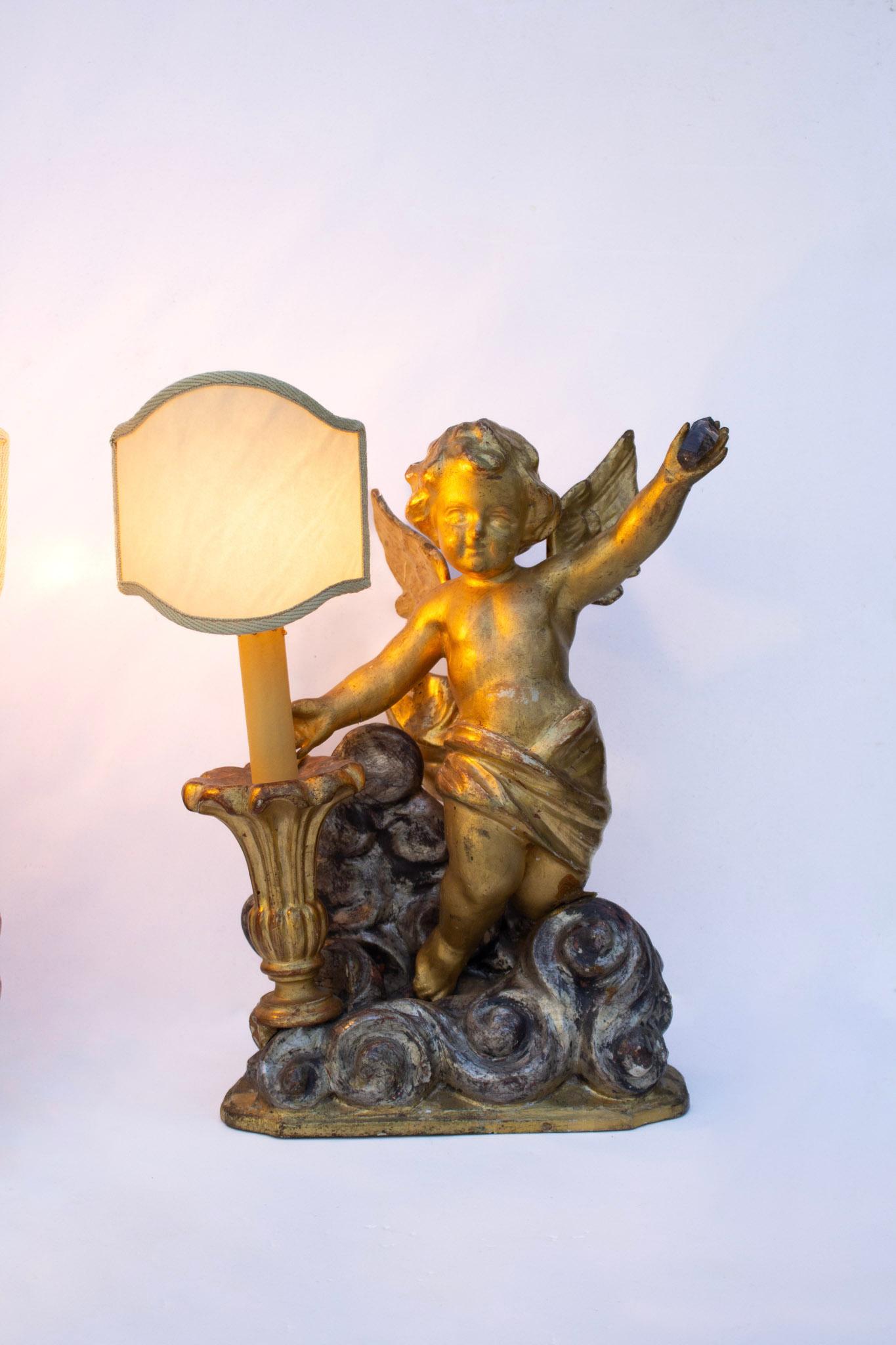 Paire de lampes d'ange italiennes du 18ème siècle, dorées et sculptées à la main sur nuages argentés en vente 2