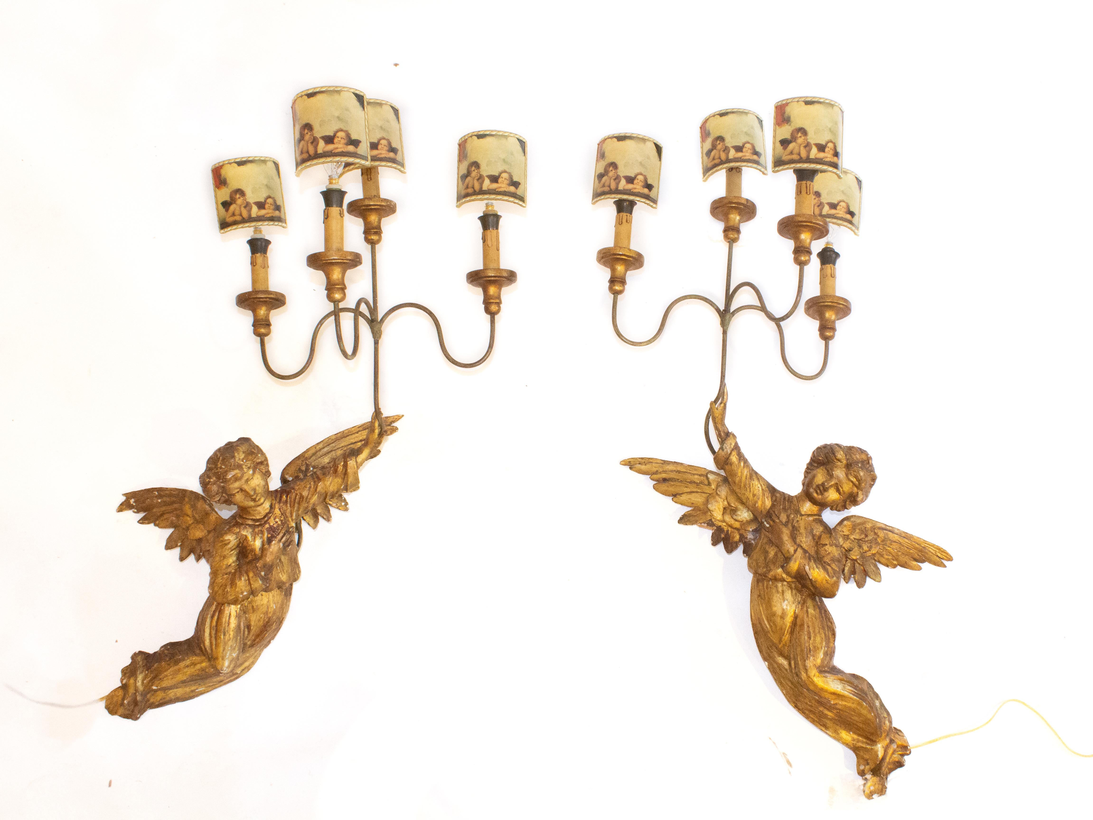 Paire d'appliques anges italiennes du XVIIIe siècle, dorées et sculptées à la main en vente 7