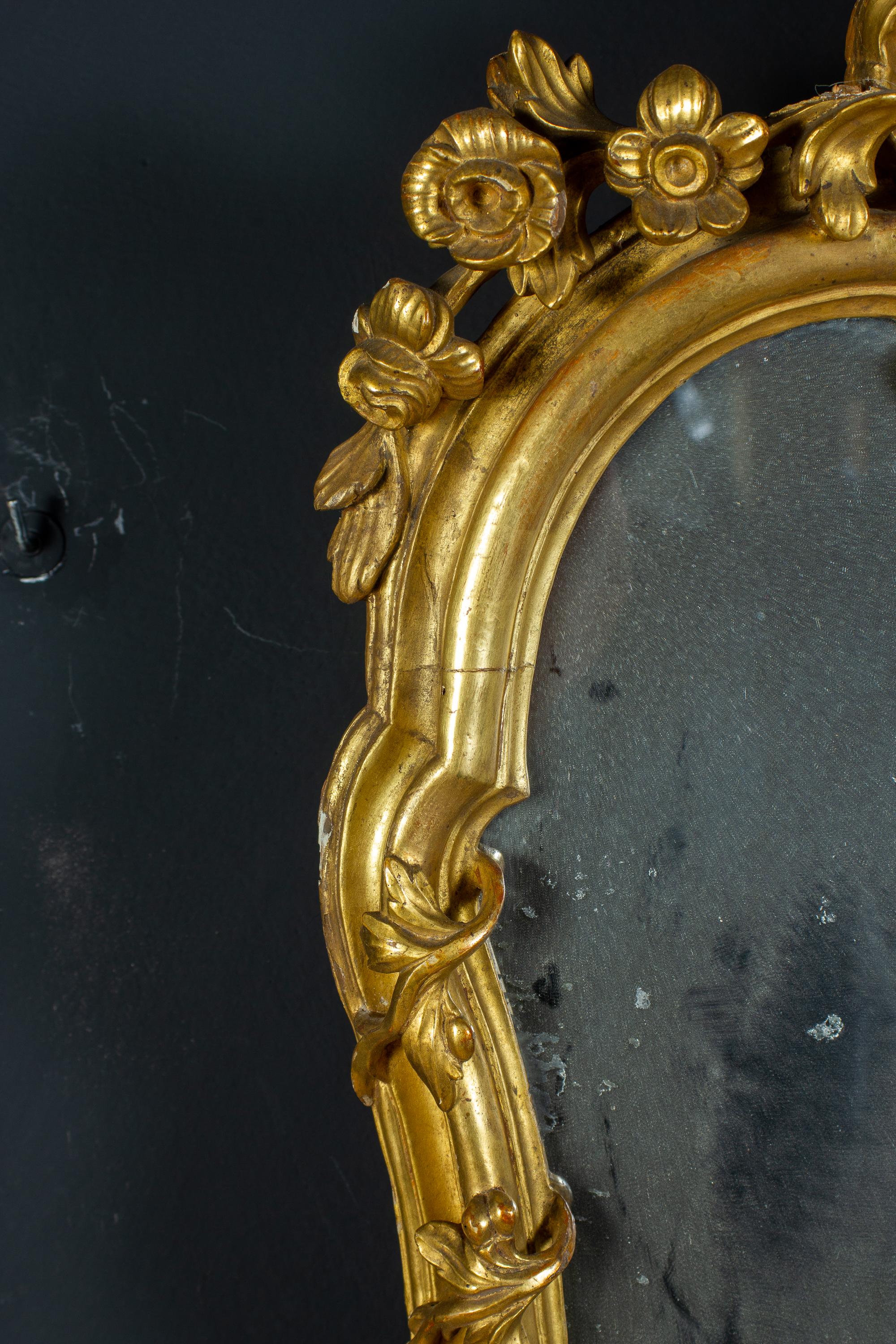 Coppia di specchi o applique in legno dorato del XVIII secolo Roma, 1750 in vendita 2