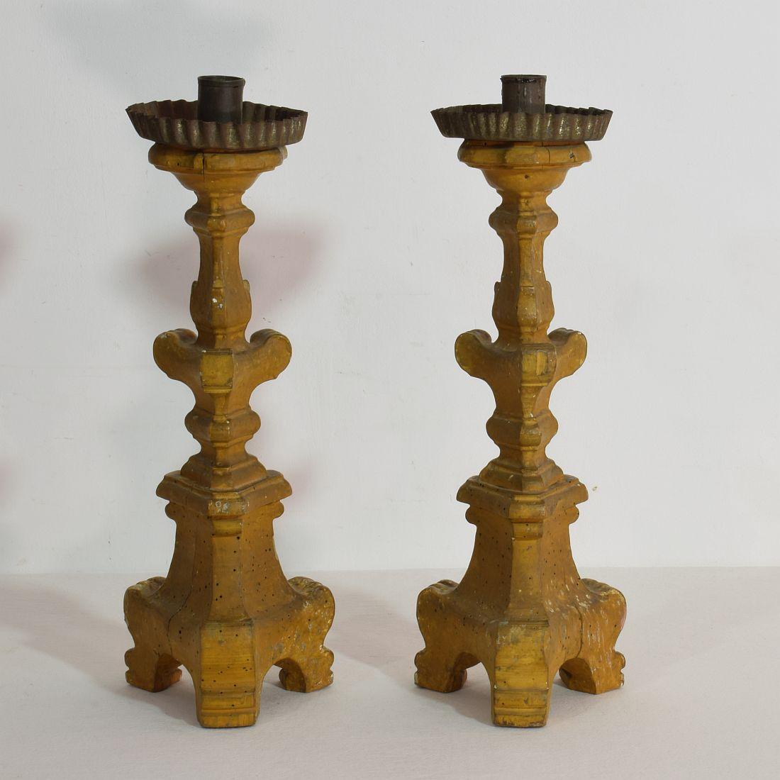 Pair of 18th Century Italian Giltwood Baroque Candlesticks or Candleholders 1