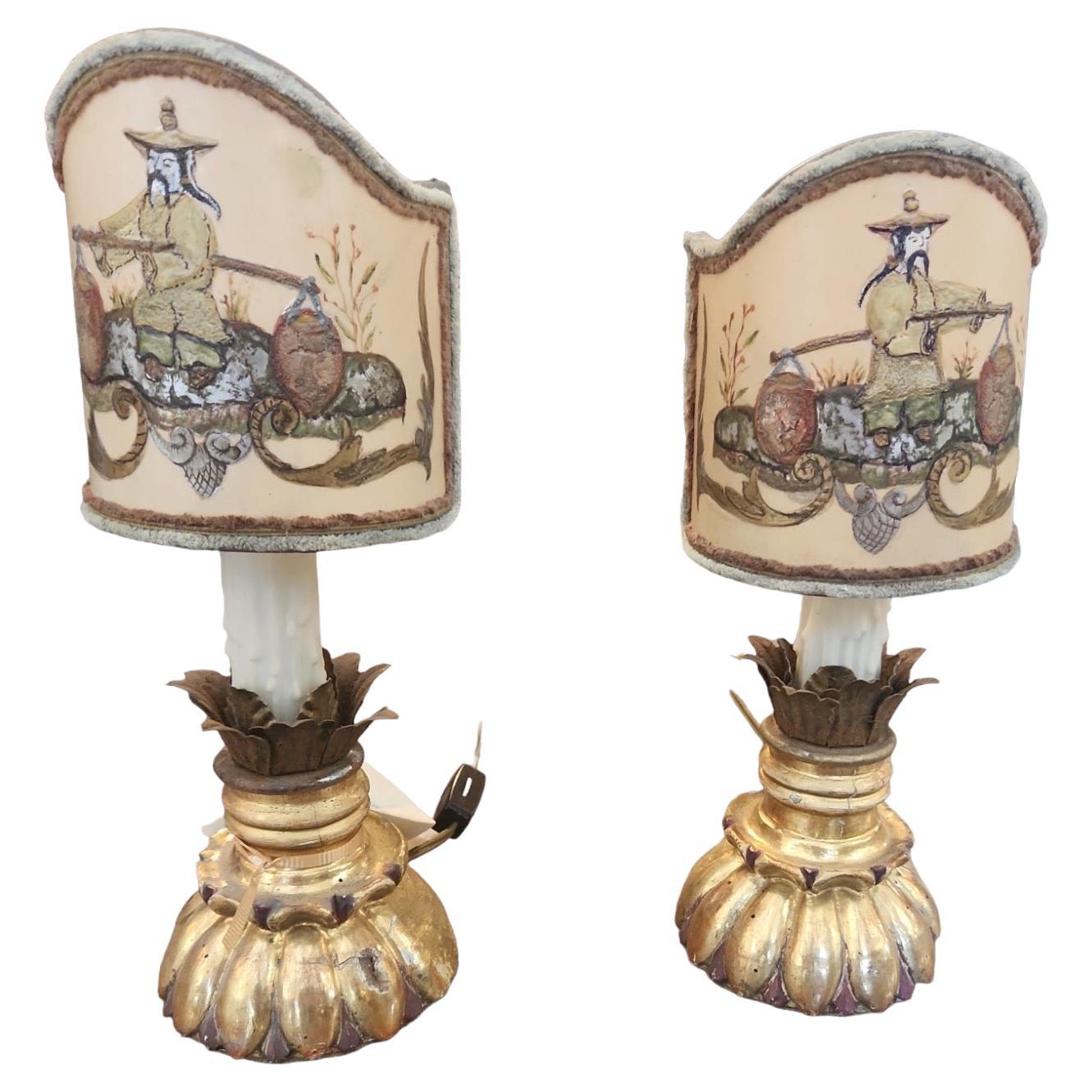 Paire de lampes en bois doré italien du 18e siècle en vente