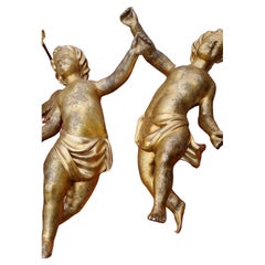 Paire d'anges italiens en feuilles d'or du 18ème siècle