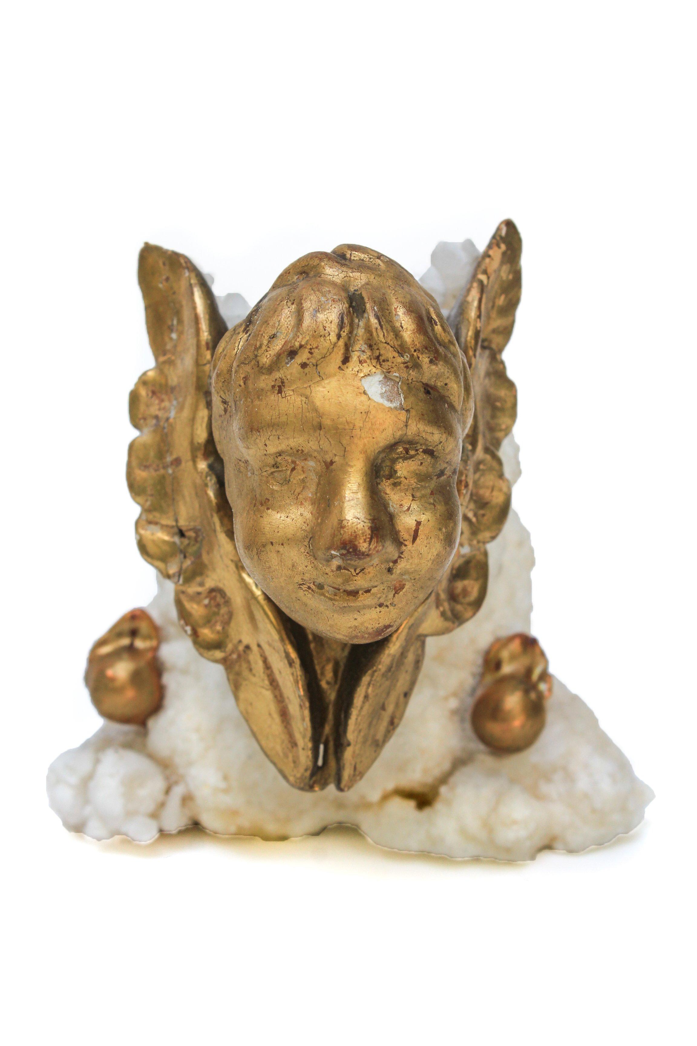 Pair of 18th Century Italian Gold Leaf Angels on Aragonite with Baroque Pearls In Good Condition In Dublin, Dalkey