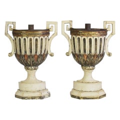 Coppia di candelabri da altare neoclassici italiani del XVIII secolo