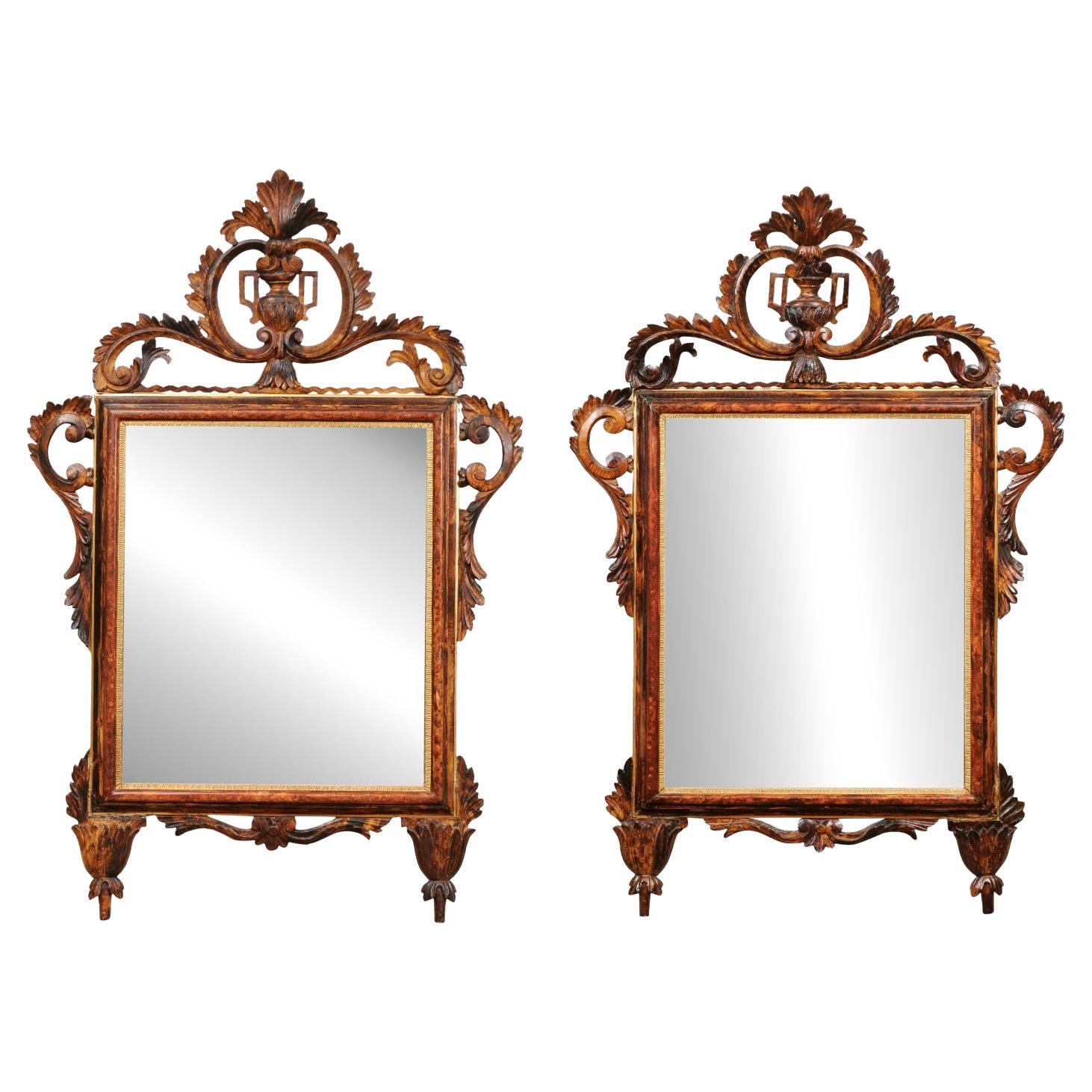 Paire de miroirs italiens néoclassiques du XIXe siècle peints en faux Grain 