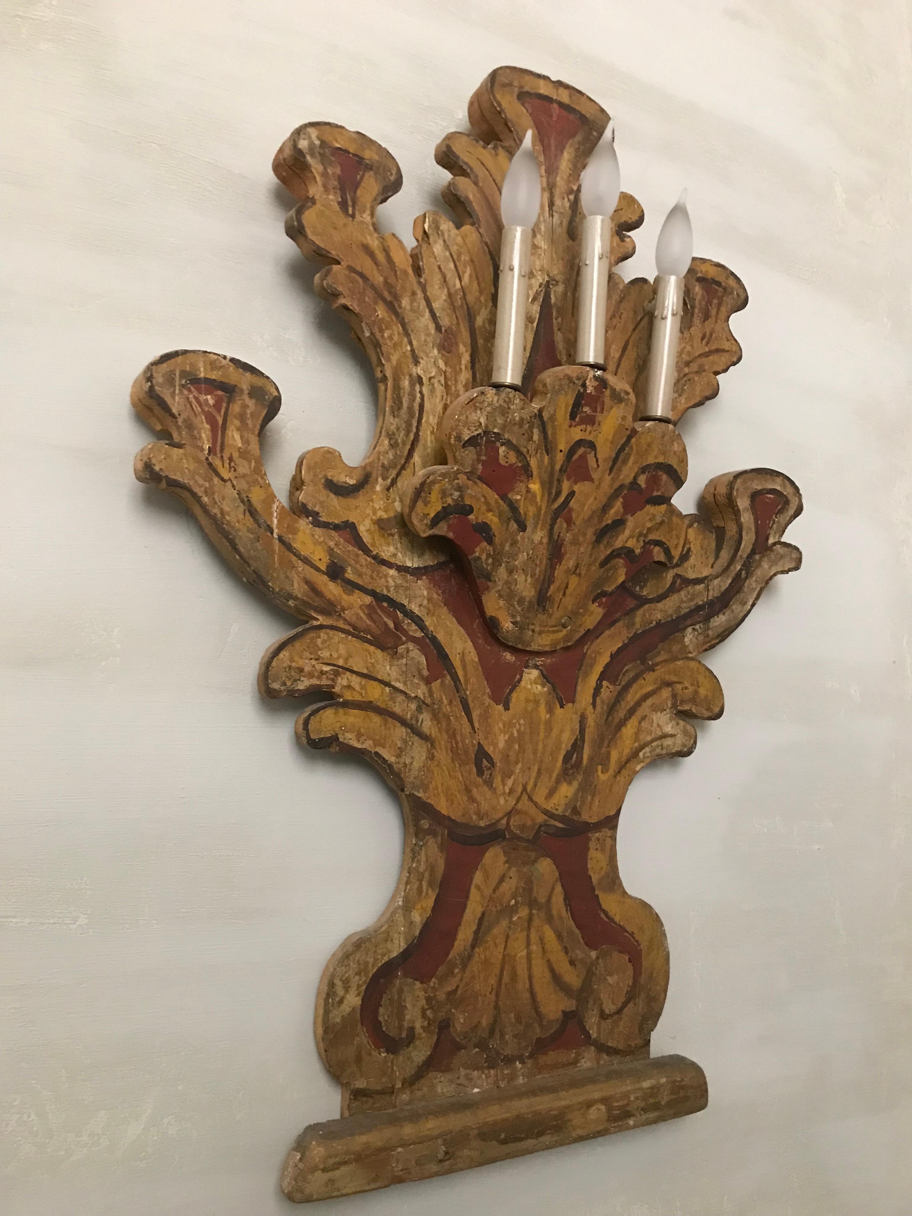 Pair of 18th Century Carved Italian Painted Wood Wall Sconces with Three Lights In Good Condition For Sale In Nashville, TN