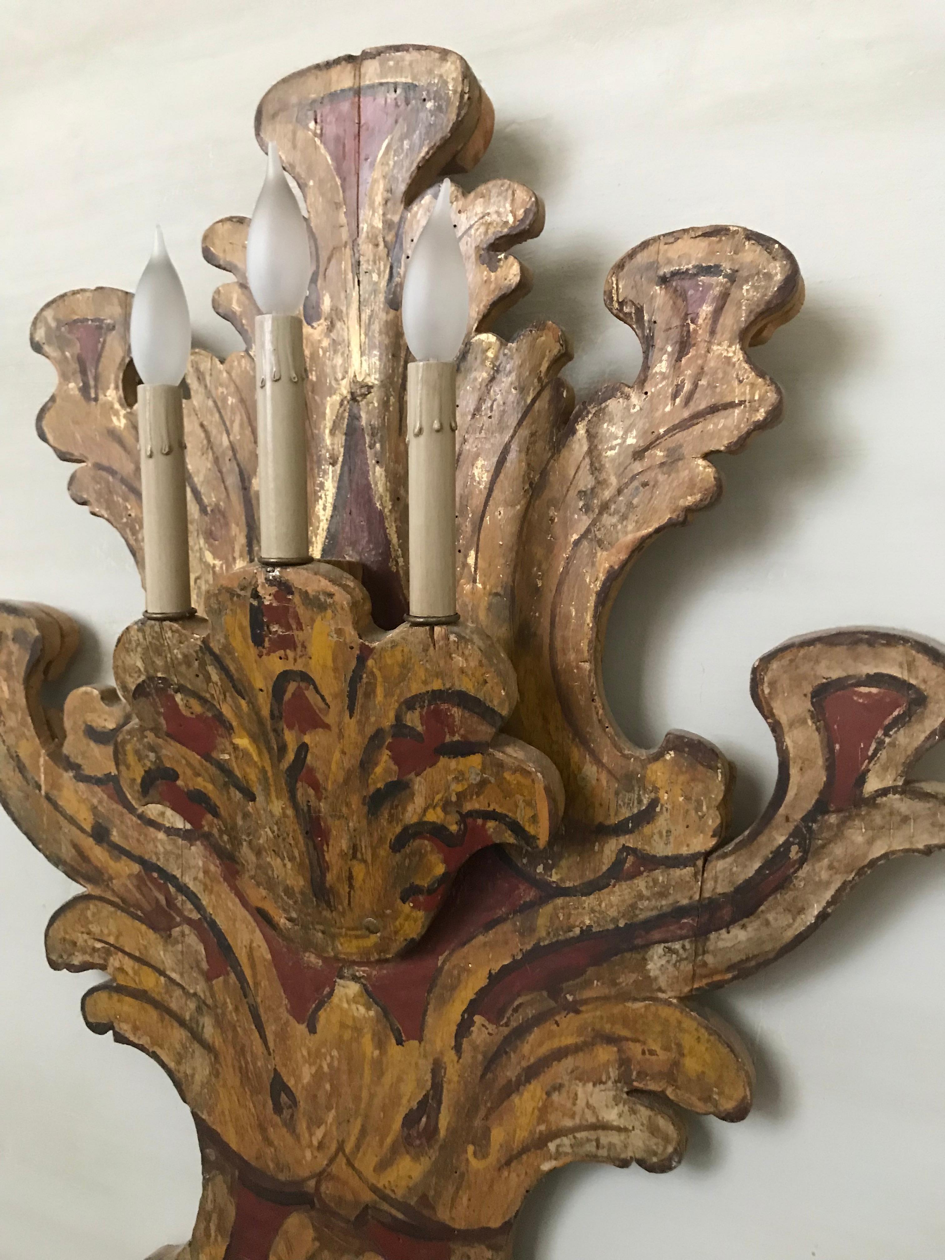18th Century and Earlier Pair of 18th Century Carved Italian Painted Wood Wall Sconces with Three Lights For Sale