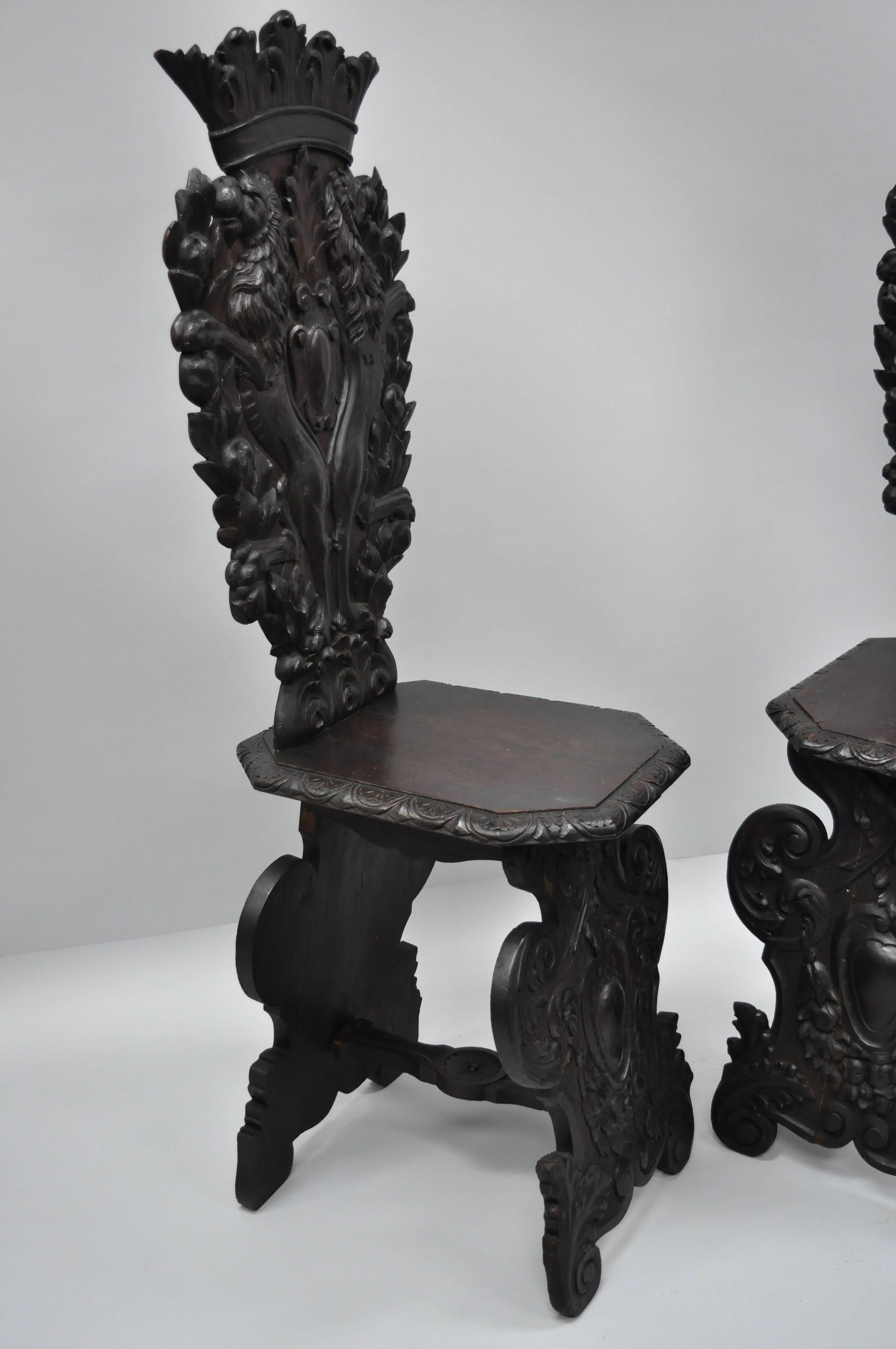 Pair of 18th Century Italian Renaissance Lion Carved Walnut Sgabello Hall Chairs For Sale 9