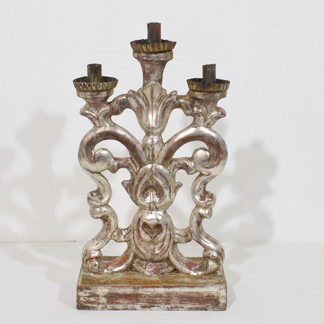 Pair of 18th Century Italian Silvered Wooden Baroque Candleholders im Angebot 7