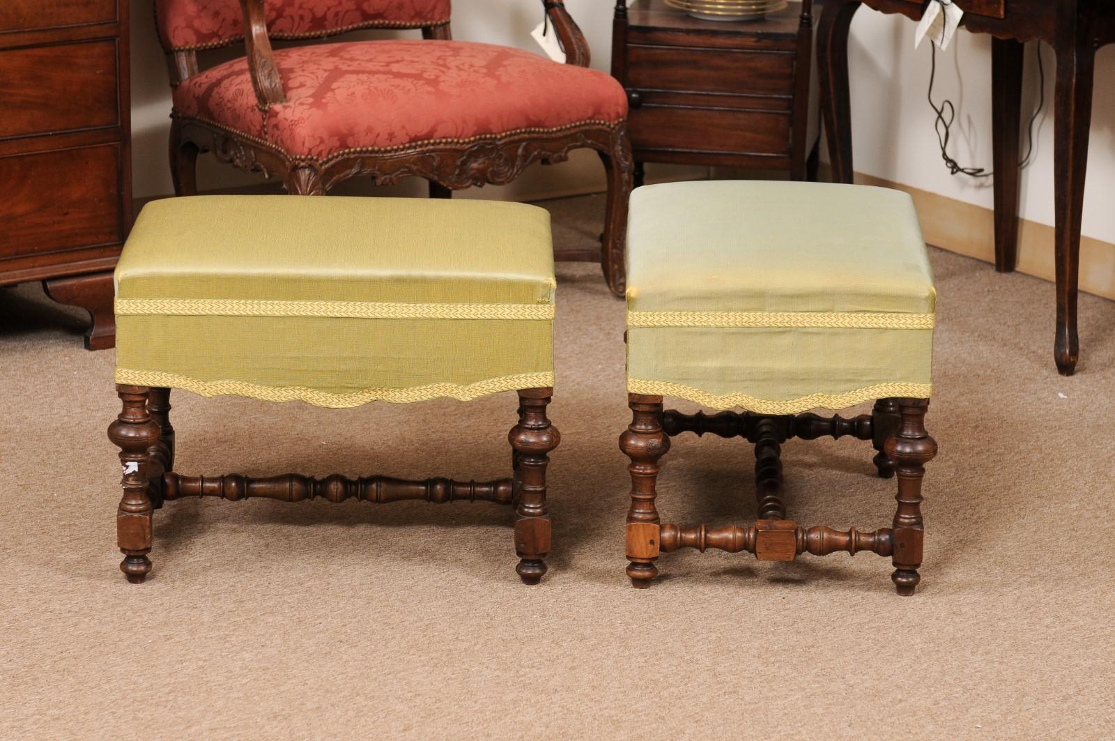  Pair of 18th Century Italian Tuscan Walnut Benches with Turned Legs and Stretch 5