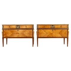 Commodes and Chests of Drawers