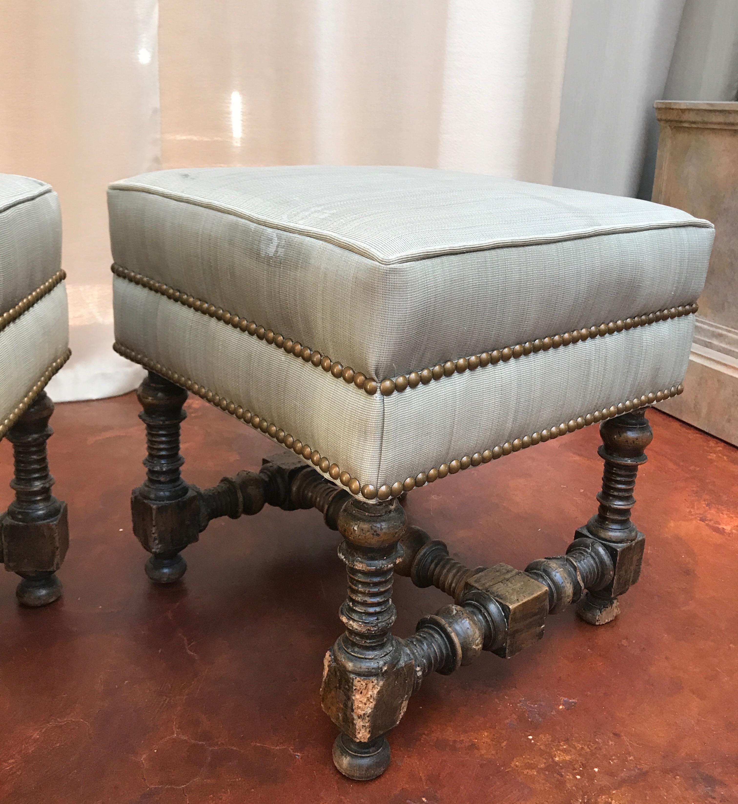 English Pair of 18th Century Jacobean Walnut Stools For Sale