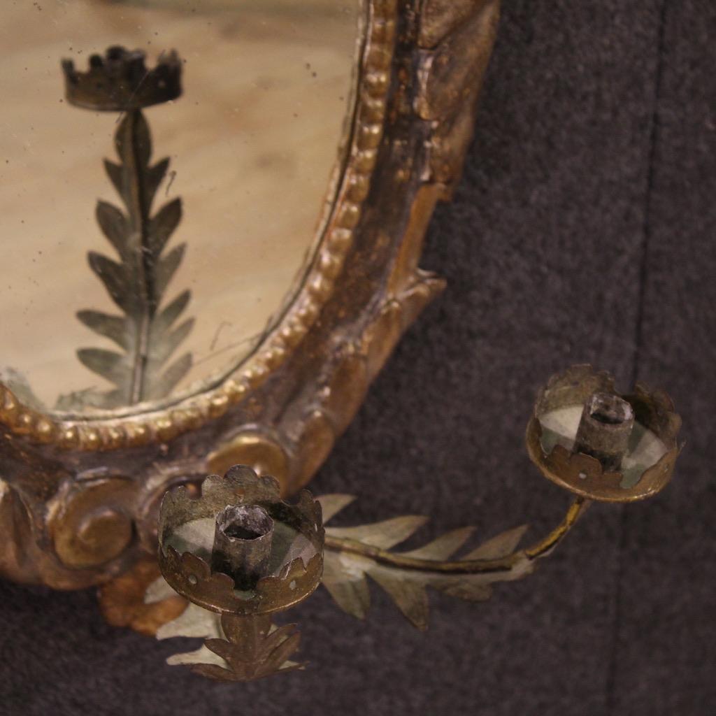 Paire d'appliques italiennes du XVIIIe siècle en bois laqué et doré de style Louis XV en vente 5