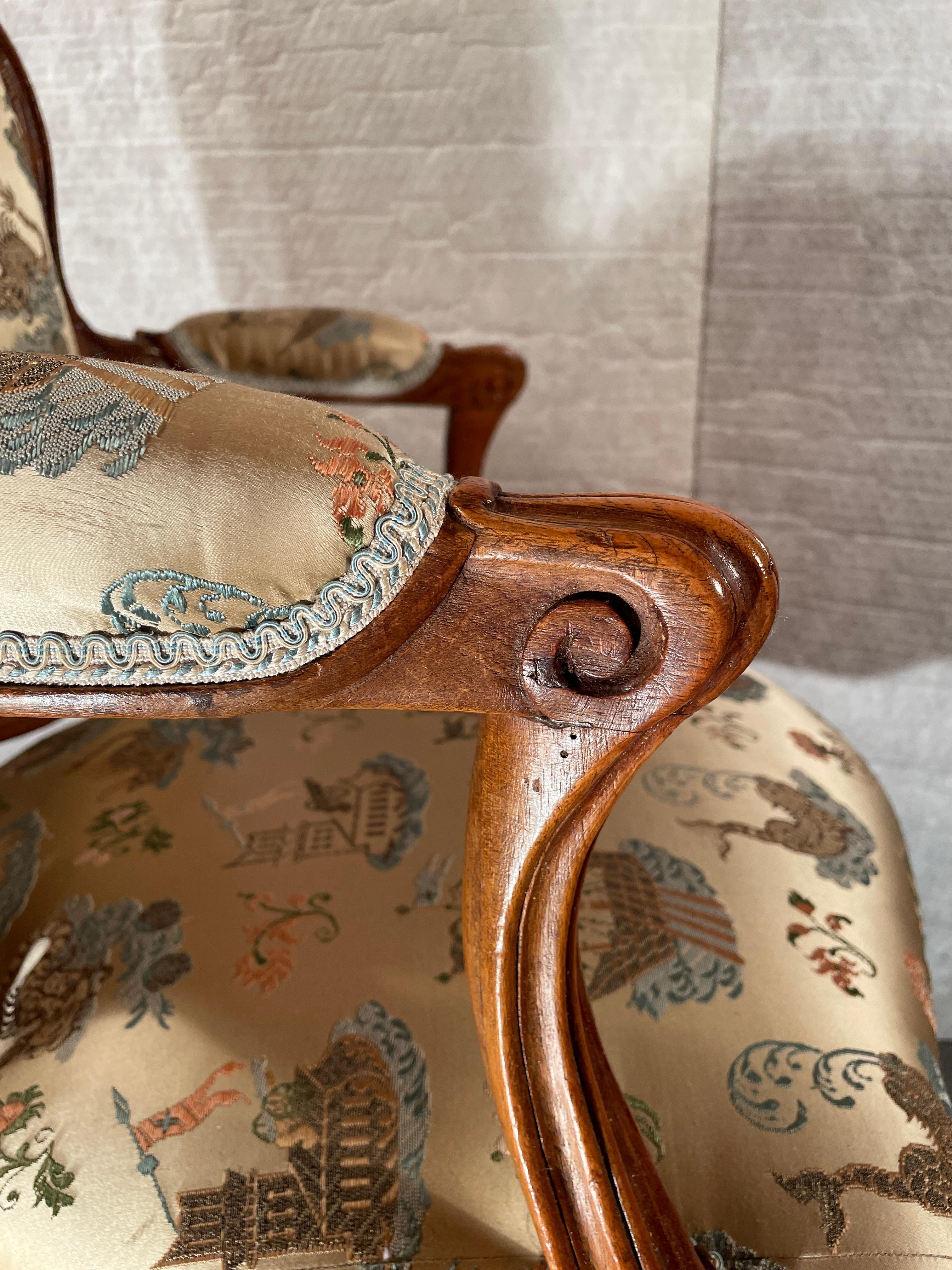 Pair of 18th century Louis XV Armchairs, France 1760 For Sale 1