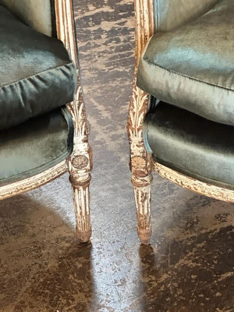Carved Pair of 18th Century Louis XVI Chairs with Velvet Upholstery For Sale