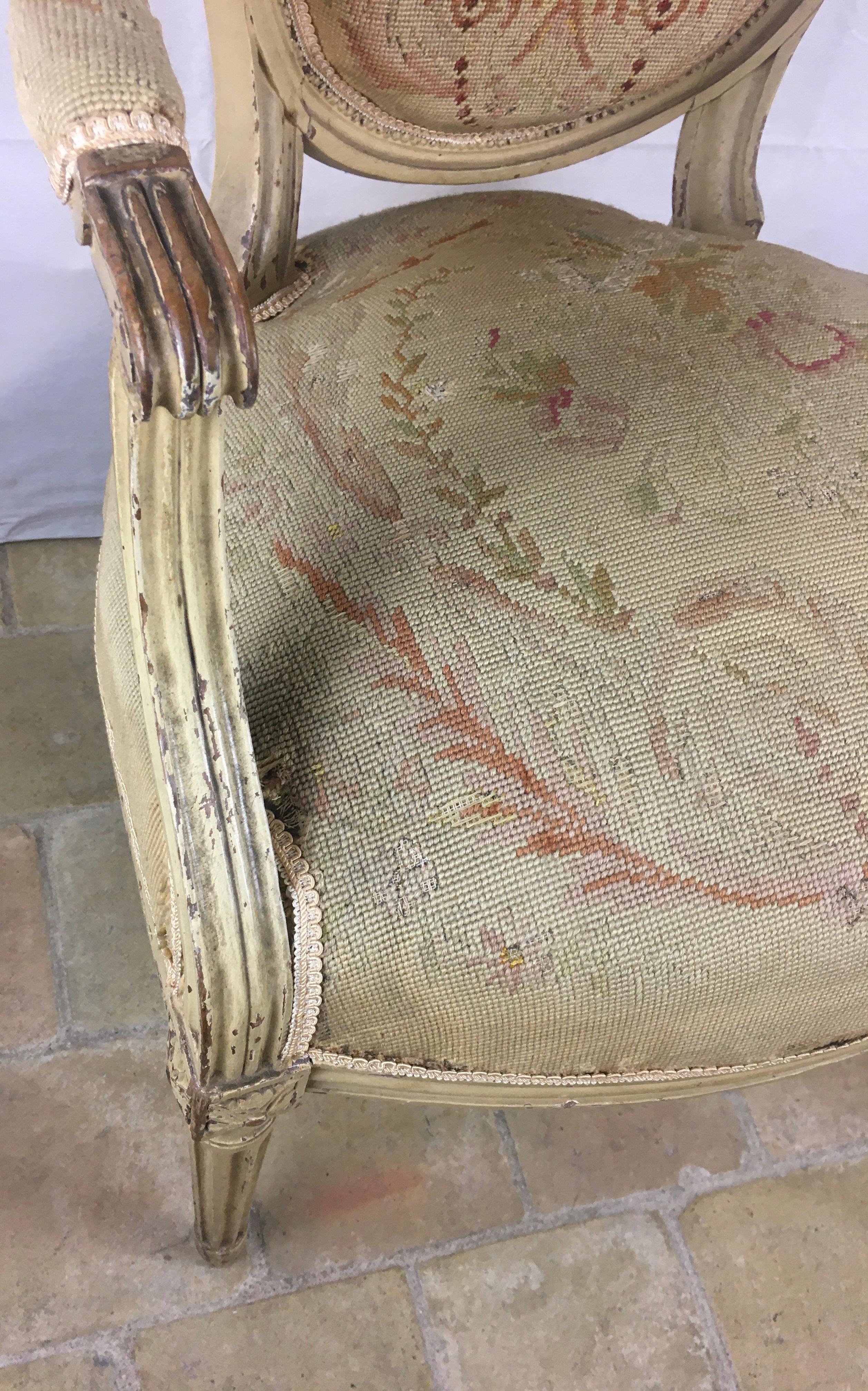 Paar Sessel oder Fauteuils im Louis-XVI.-Stil des 18. Jahrhunderts, A La Reine im Angebot 8