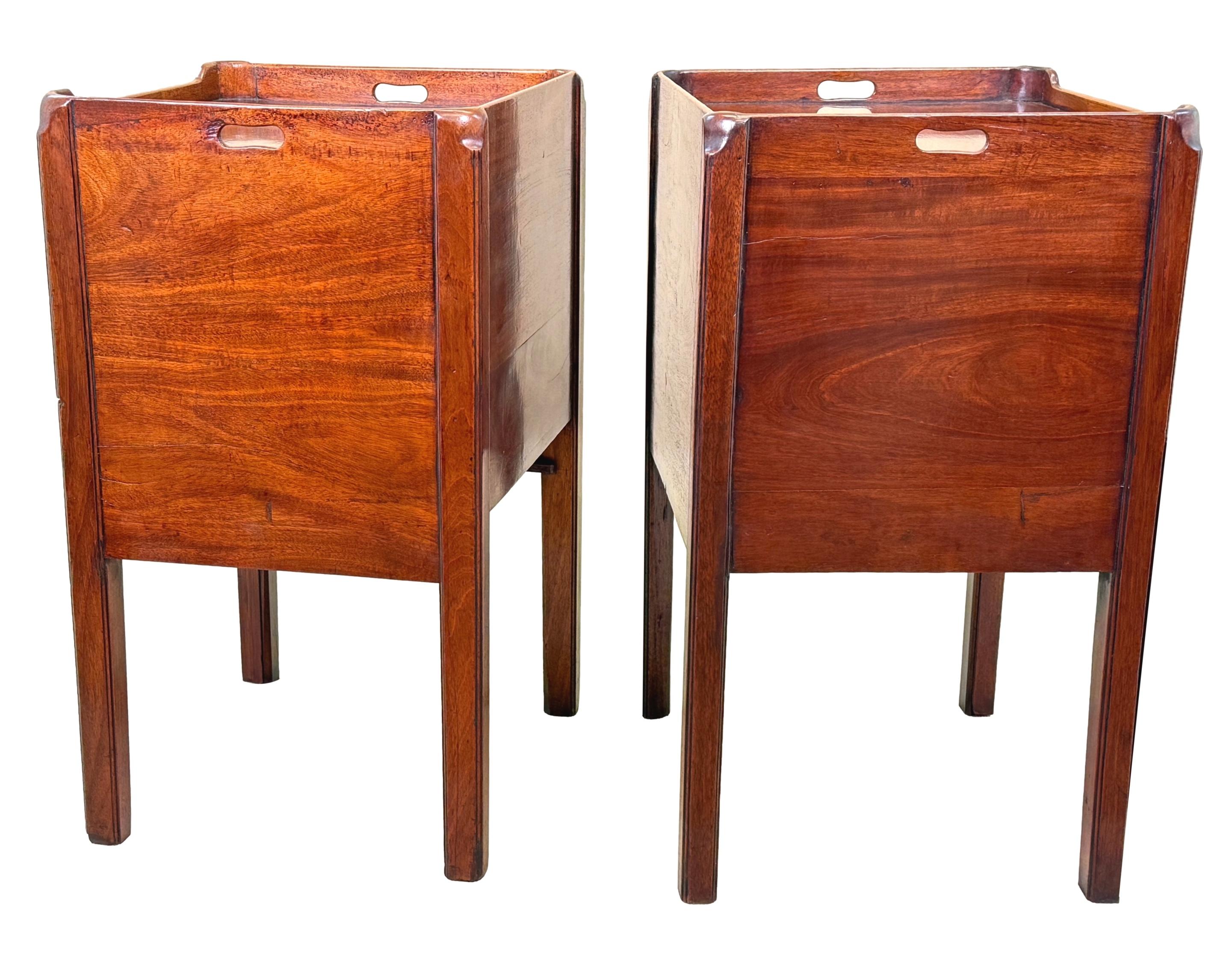 Pair Of 18th Century Mahogany Bedside Night Tables For Sale 3