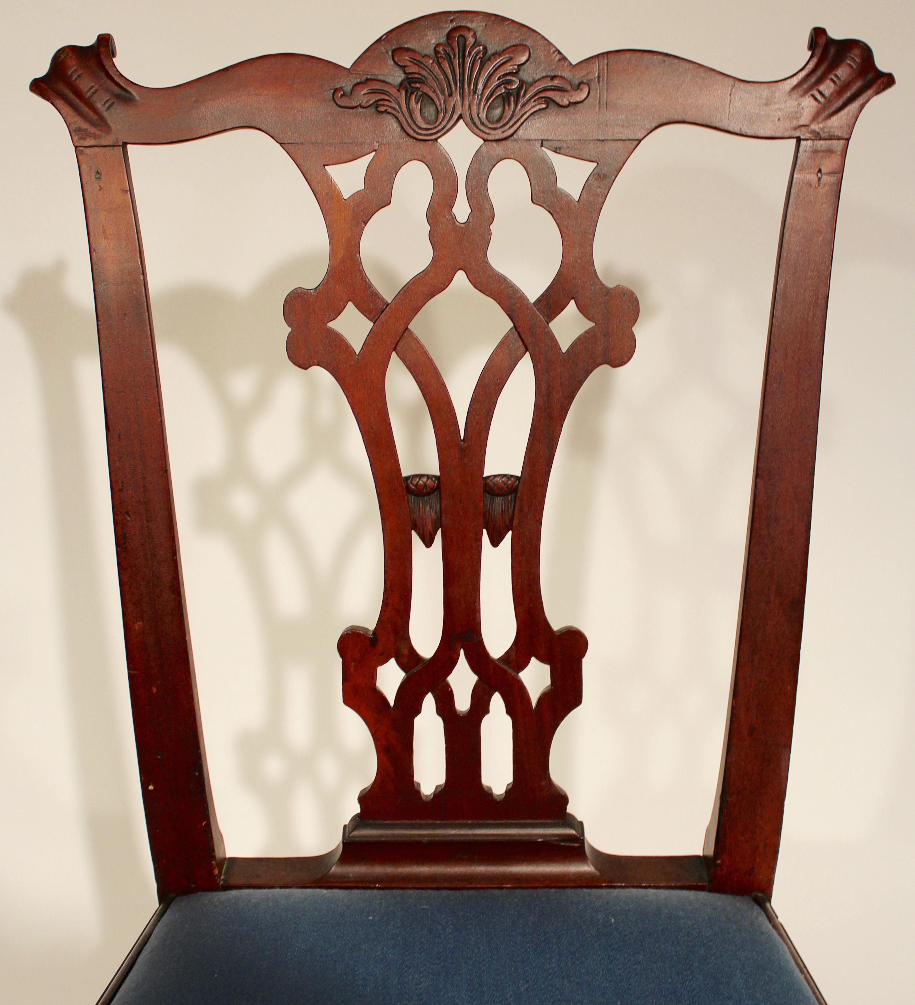 Pair of 18th Century Mahogany Chippendale Side Chairs In Good Condition For Sale In West Chester, PA