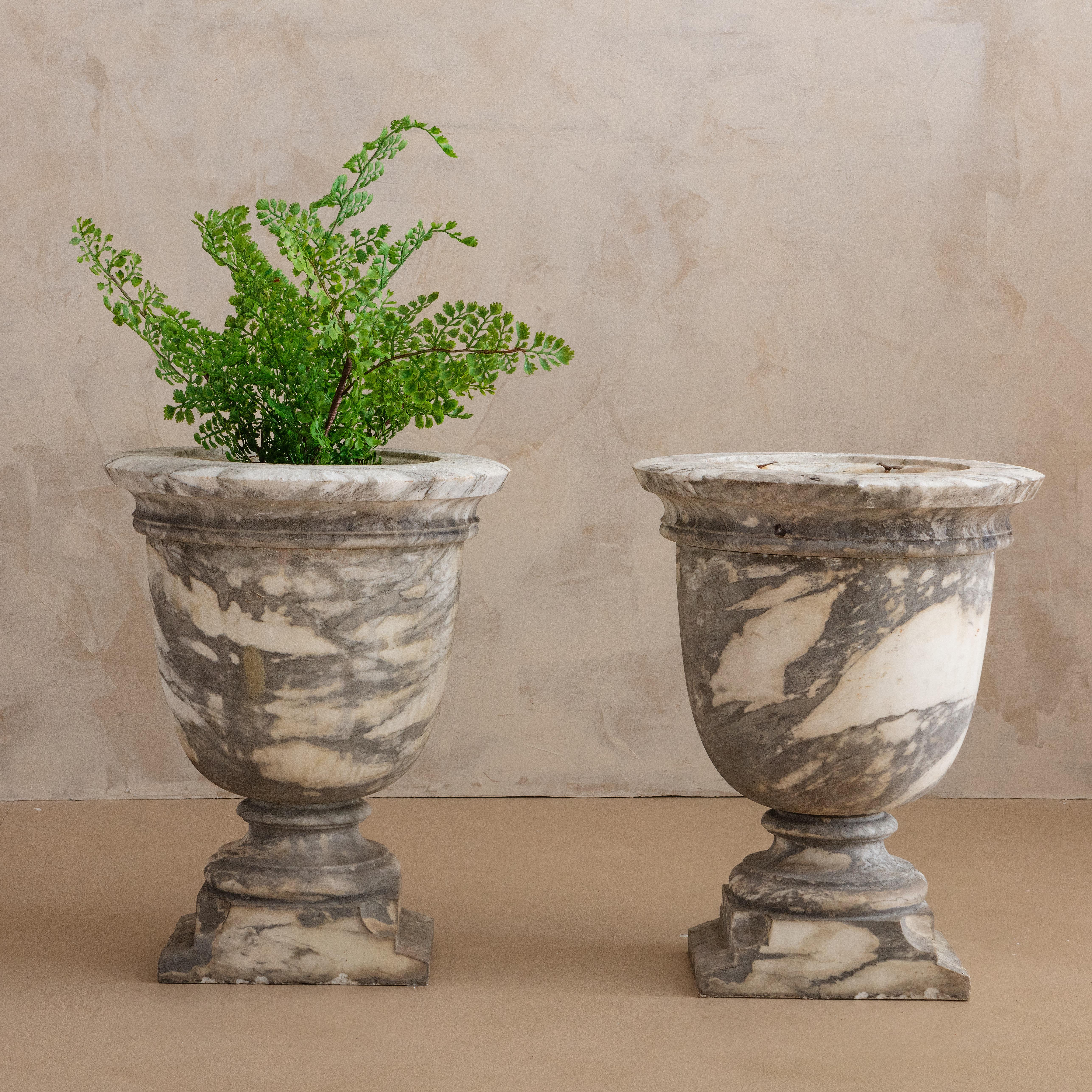 Pair of 18th Century Marble Planter Urns 4