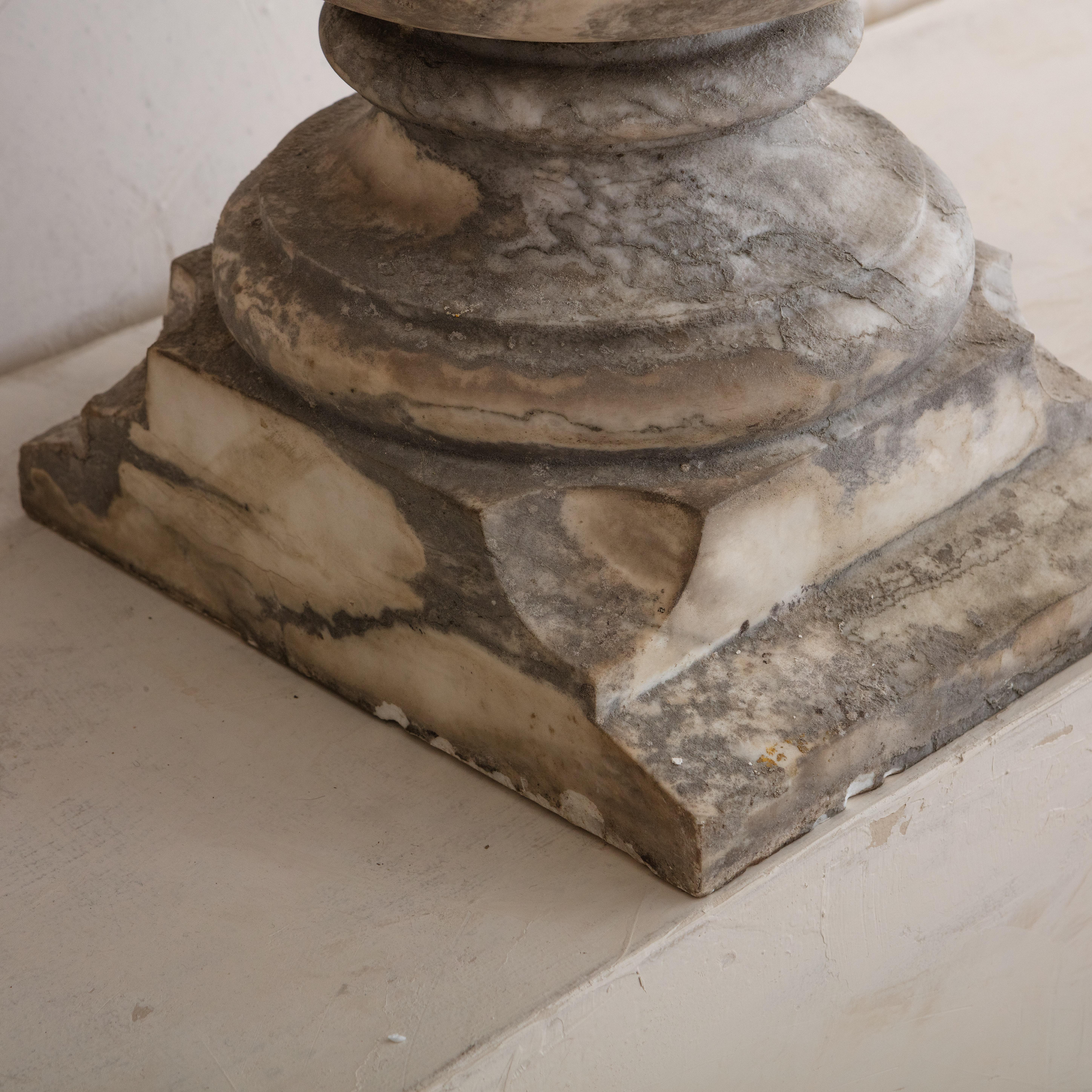 18th Century and Earlier Pair of 18th Century Marble Planter Urns