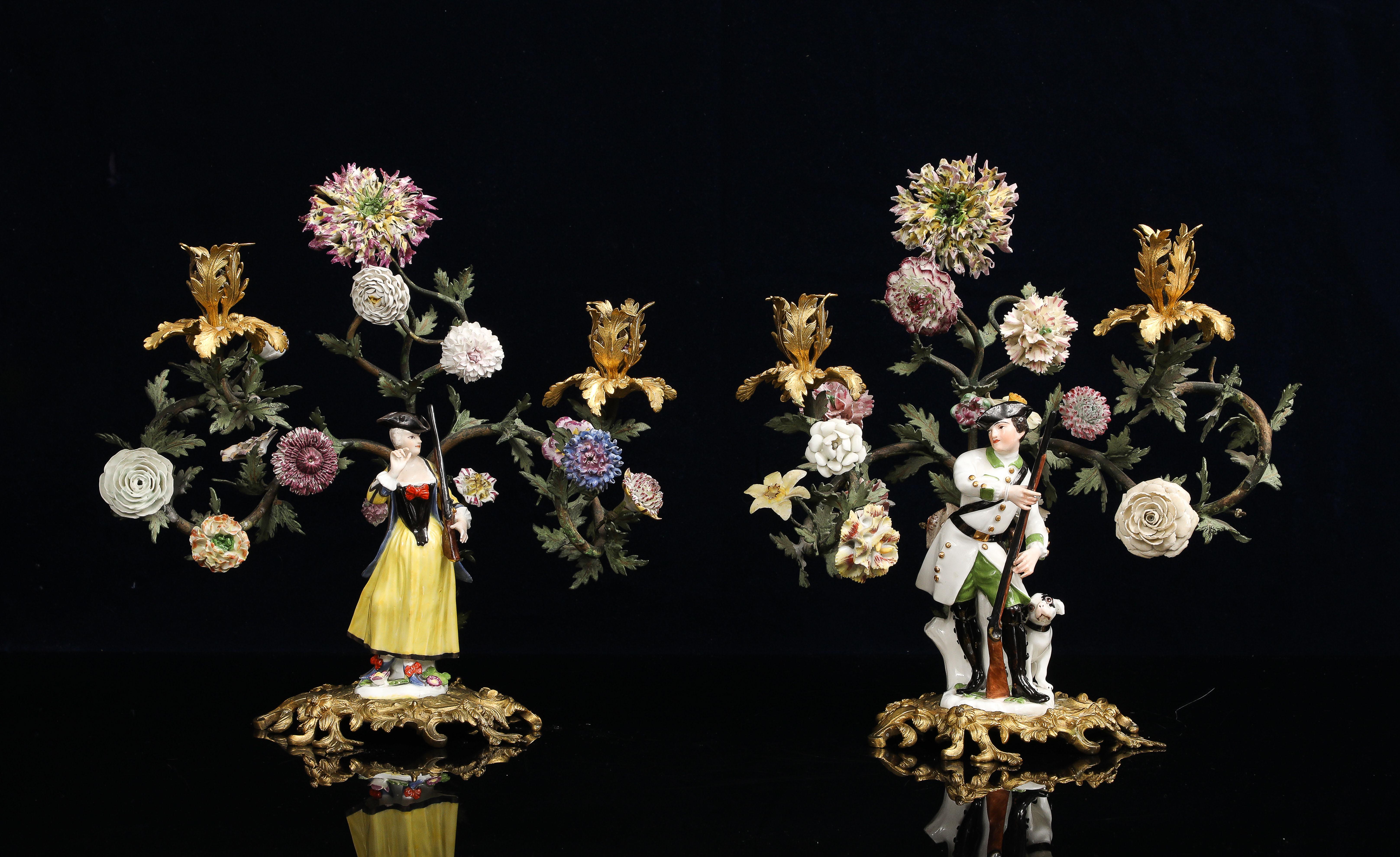 Paar Meissen Porcelain Figural & Ormolu Mounted Candelabras aus dem 18. im Zustand „Gut“ im Angebot in New York, NY