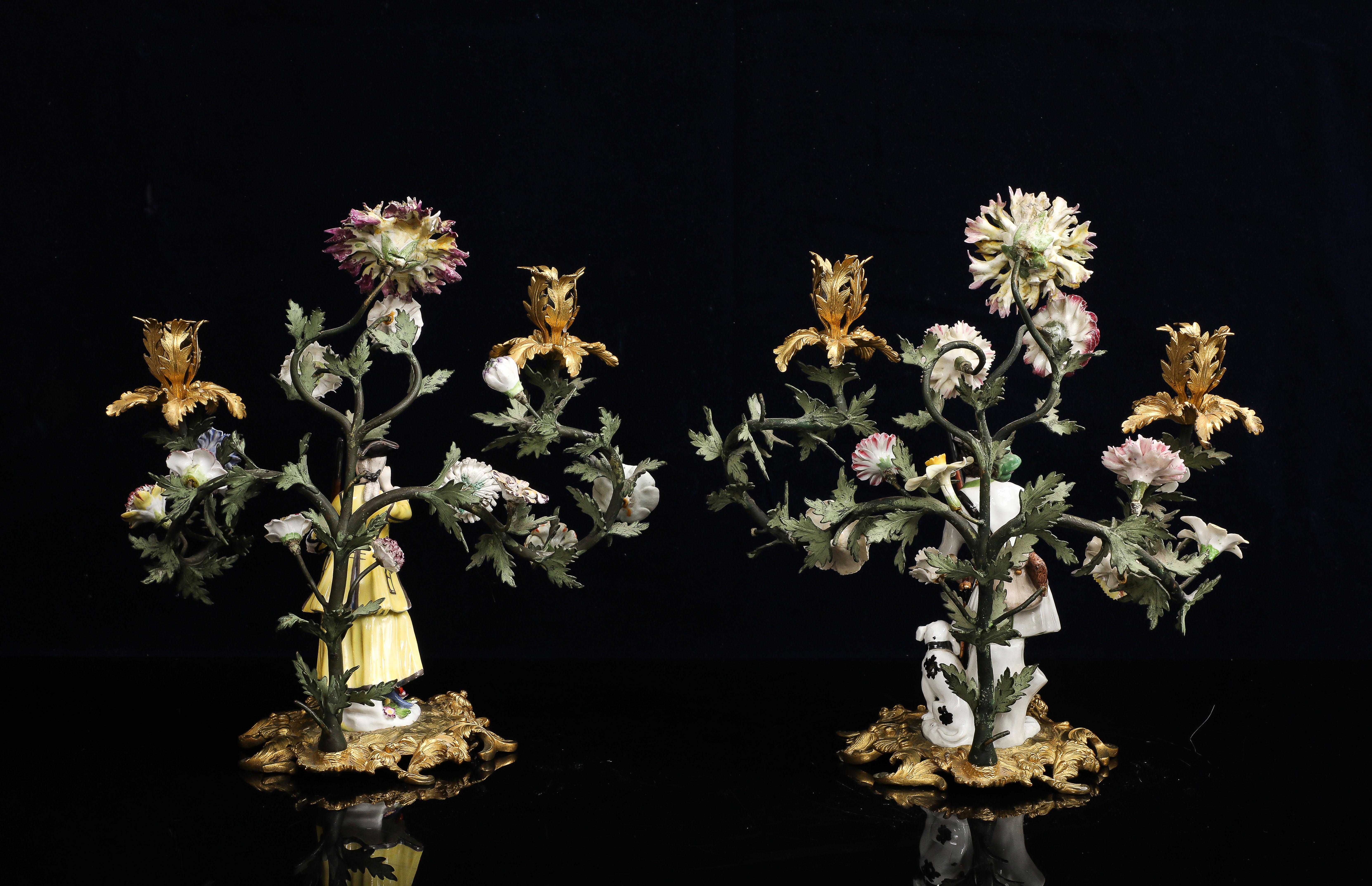 Paar Meissen Porcelain Figural & Ormolu Mounted Candelabras aus dem 18. (Bronze) im Angebot