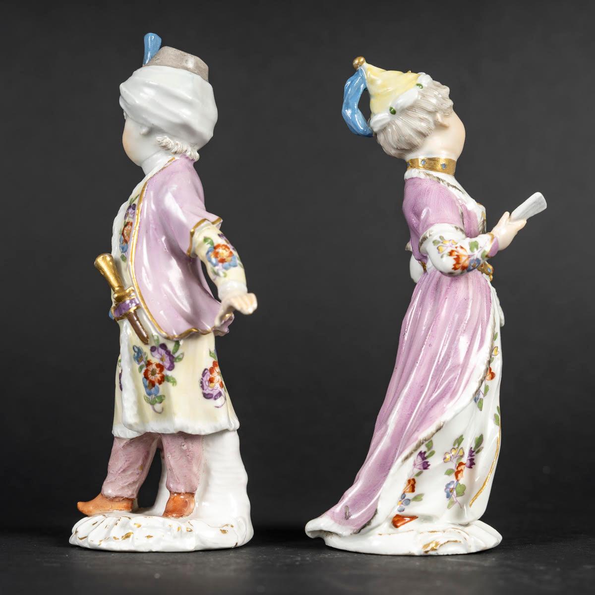 Tedesco Coppia di soggetti in Meissen Porcelain del XVIII secolo. in vendita