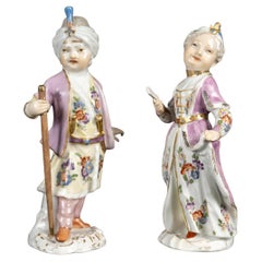 Paire de sujets en porcelaine de Meissen du XVIIIe siècle.