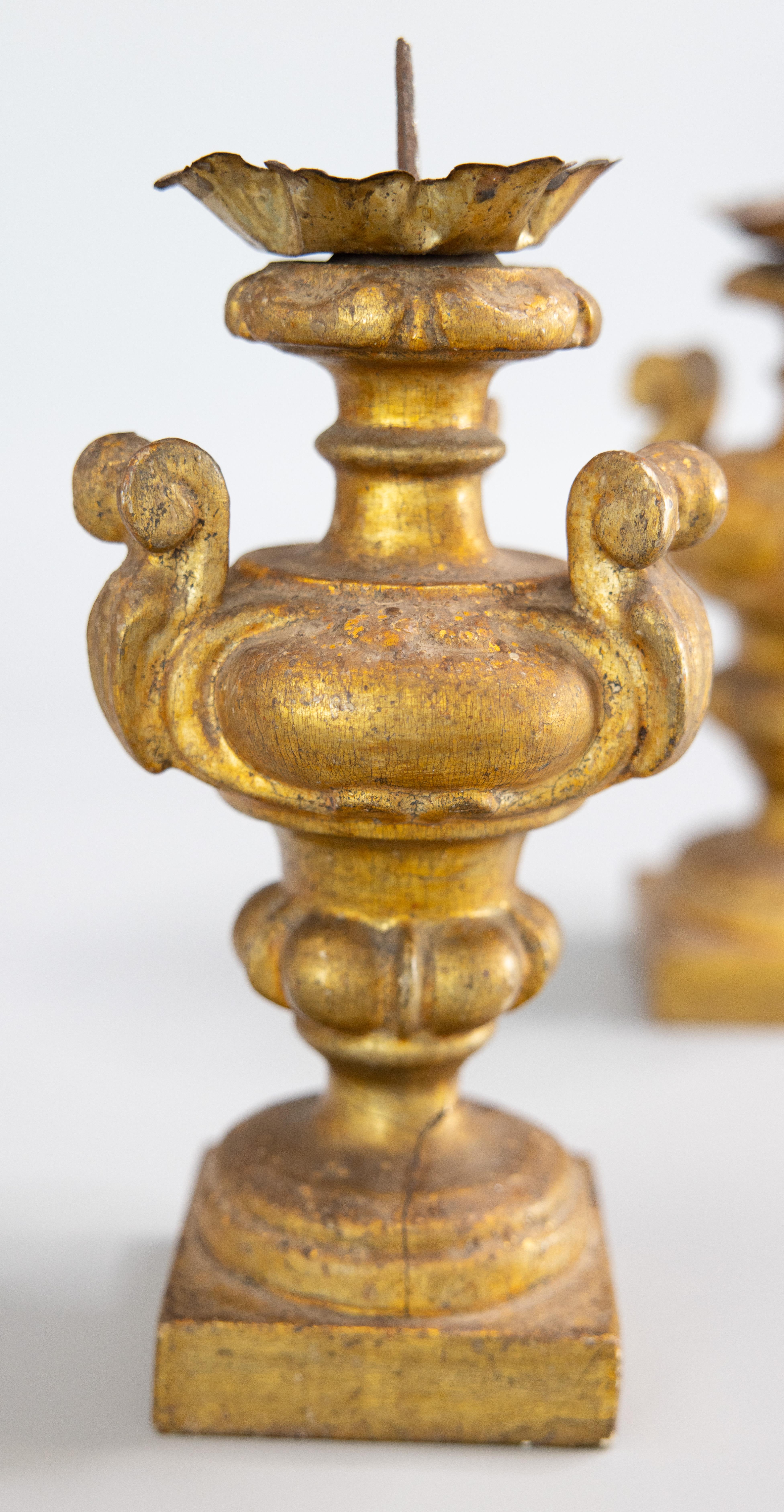 Pair of 18th Century Neoclassical Italian Giltwood Urns Pricket Candlesticks For Sale 2