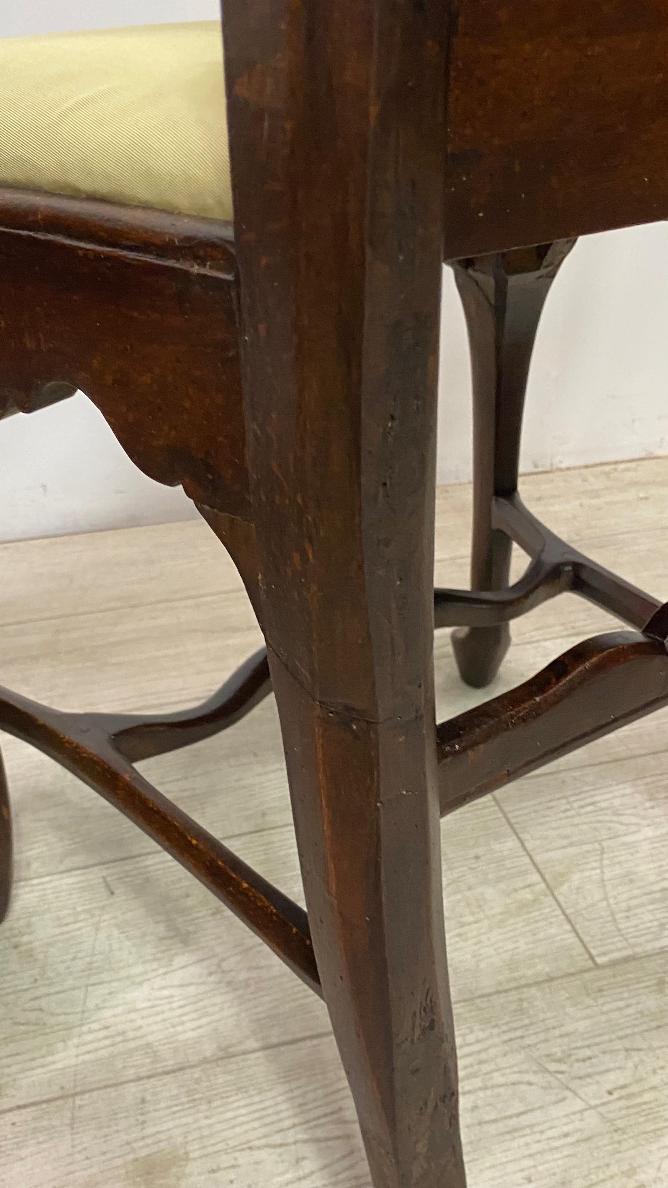 Pair of 18th Century Queen Anne Style Oak Side Chairs For Sale 6