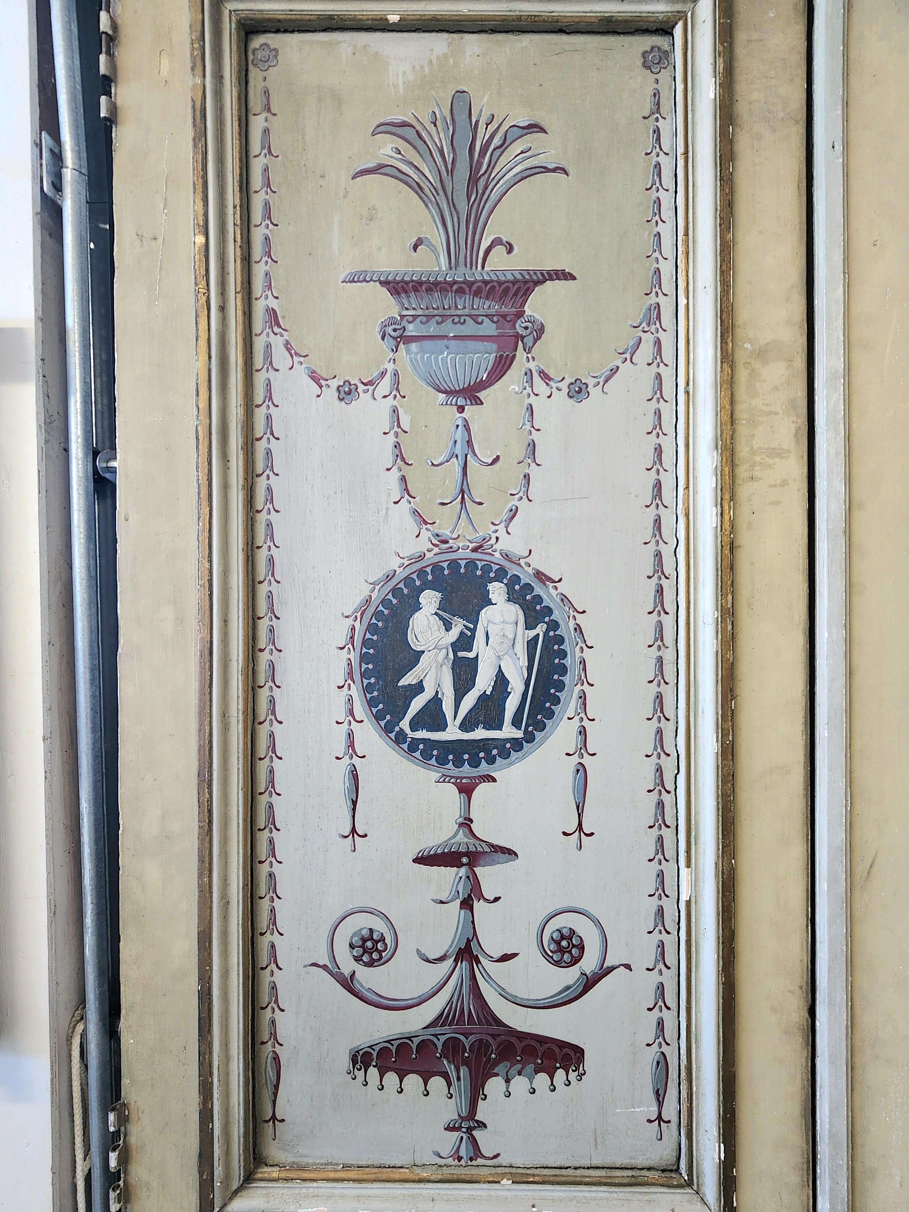 Paar bemalte Doppeltüren aus dem 18. Jahrhundert, englisch, um 1790-1800 im Angebot 1