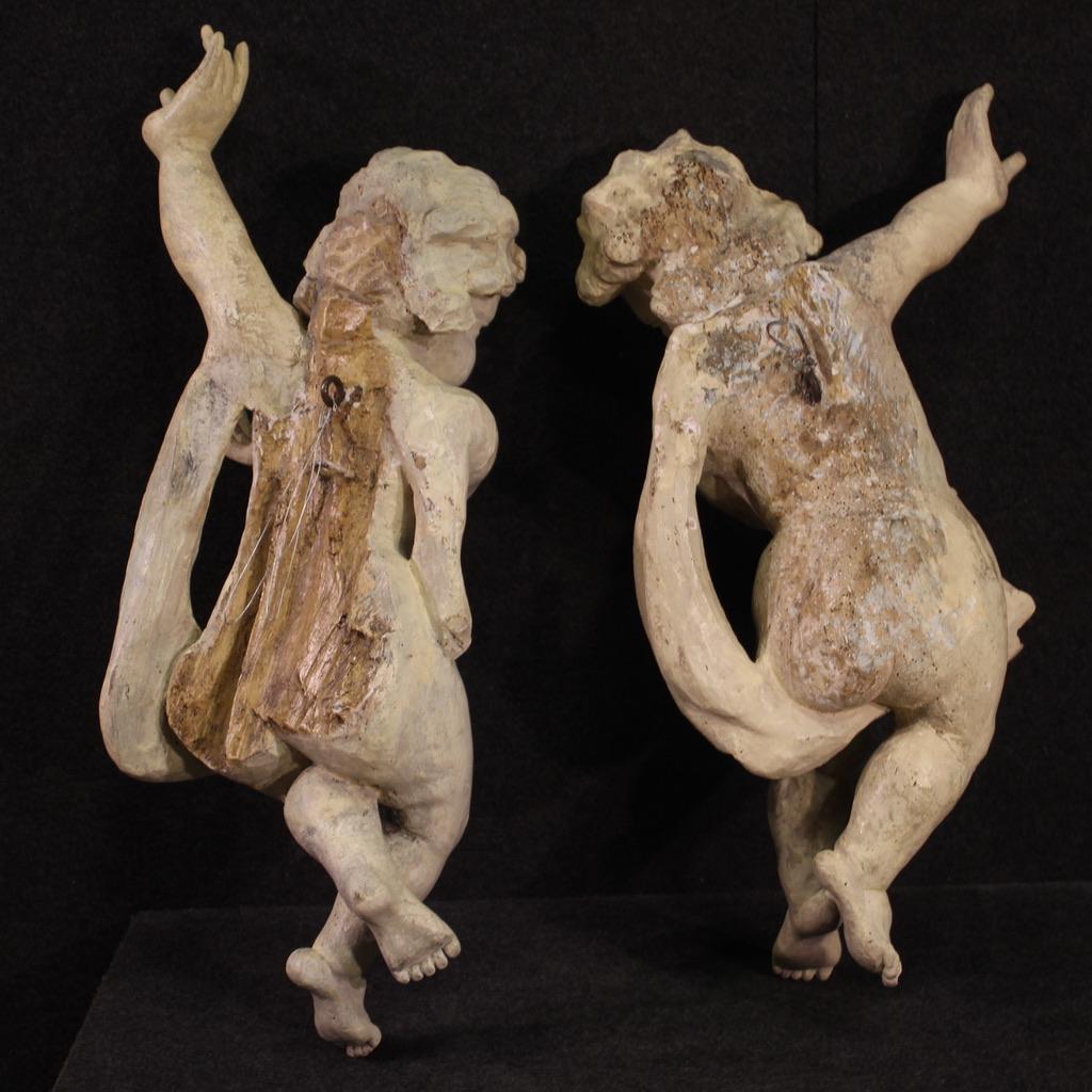 Pair of 18th Century Painted Wood Italian Antique Cherubs Sculptures, 1740s In Good Condition For Sale In Vicoforte, Piedmont