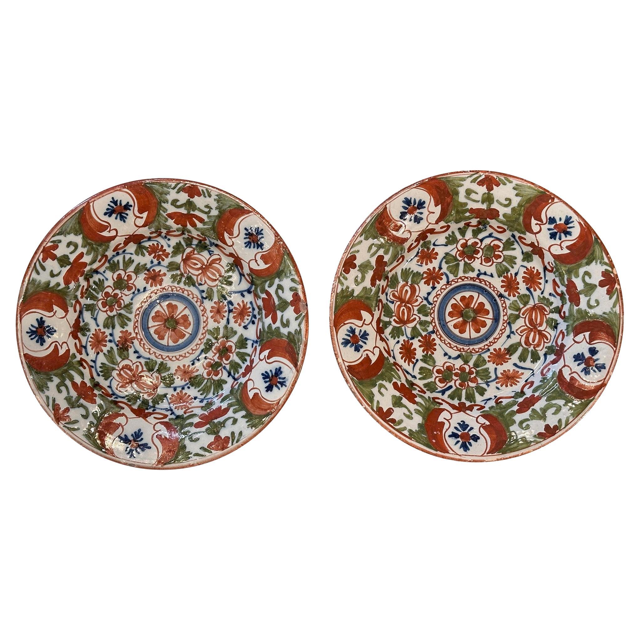Pair of 18th Century Polychrome Plates For Sale