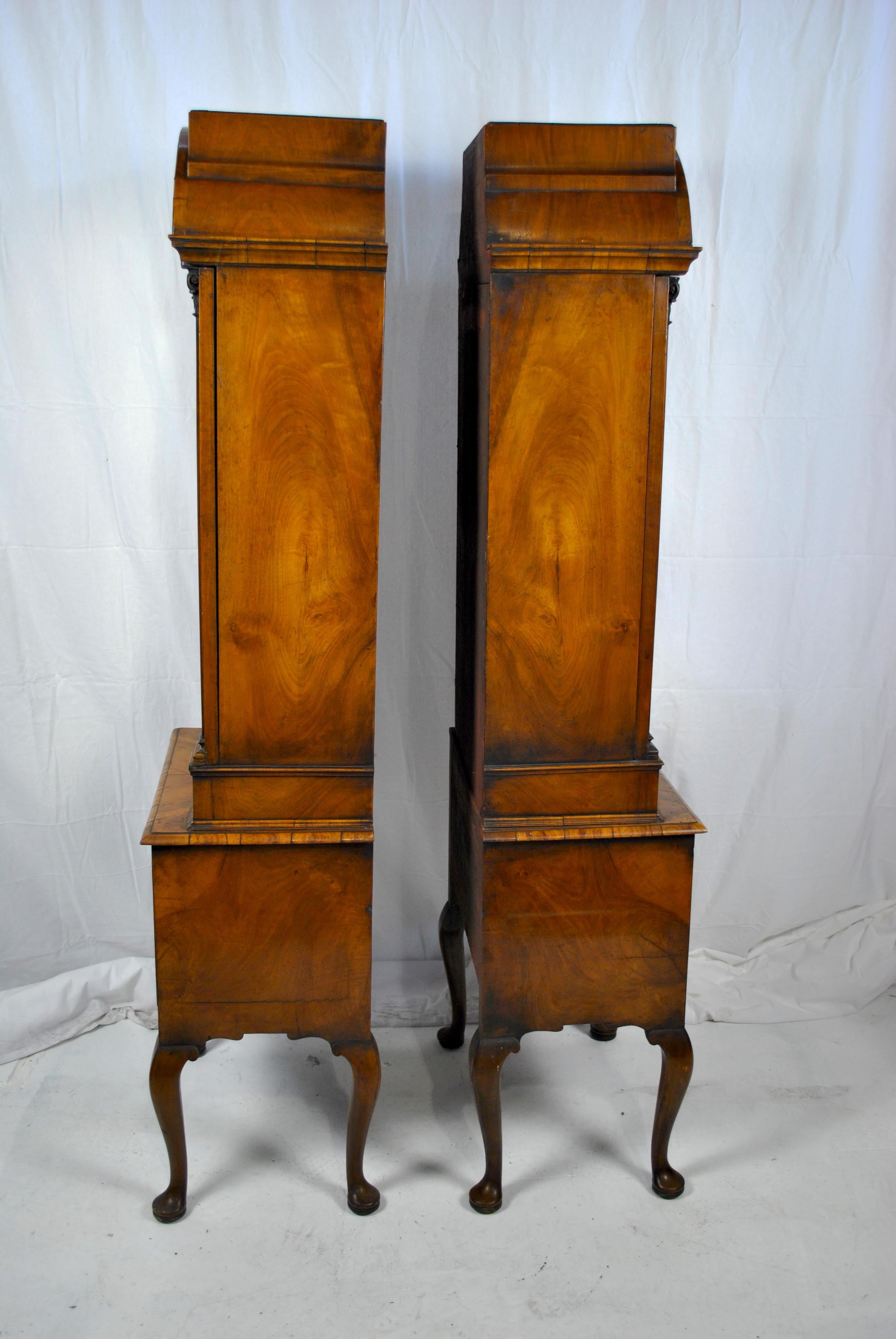 Joinery Pair of 18th Century Queen Anne English Cabinets, 1712 For Sale