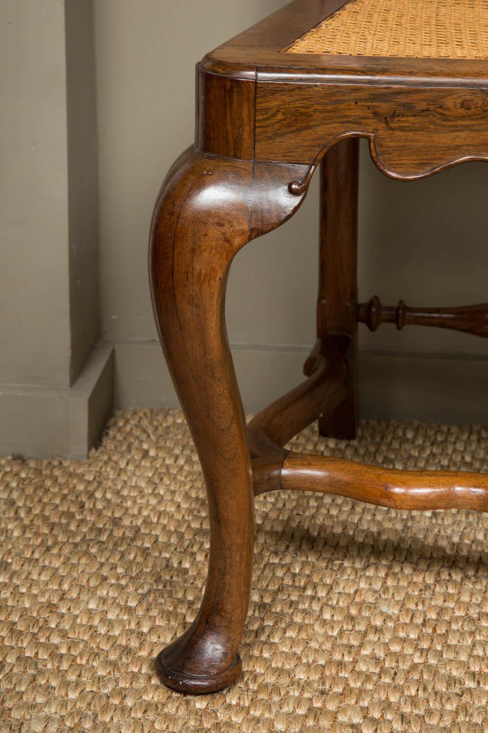 Pair of 18th Century Rosewood Portuguese Chairs In Good Condition In London, GB