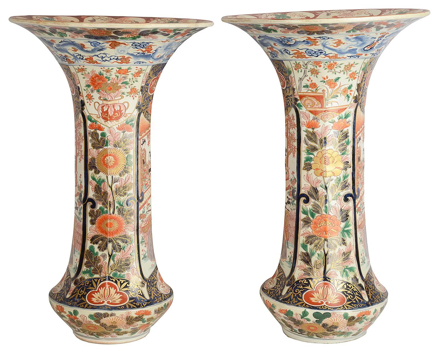 Pair of 18th Century Style Japanese Imari Vases In Good Condition For Sale In Brighton, Sussex