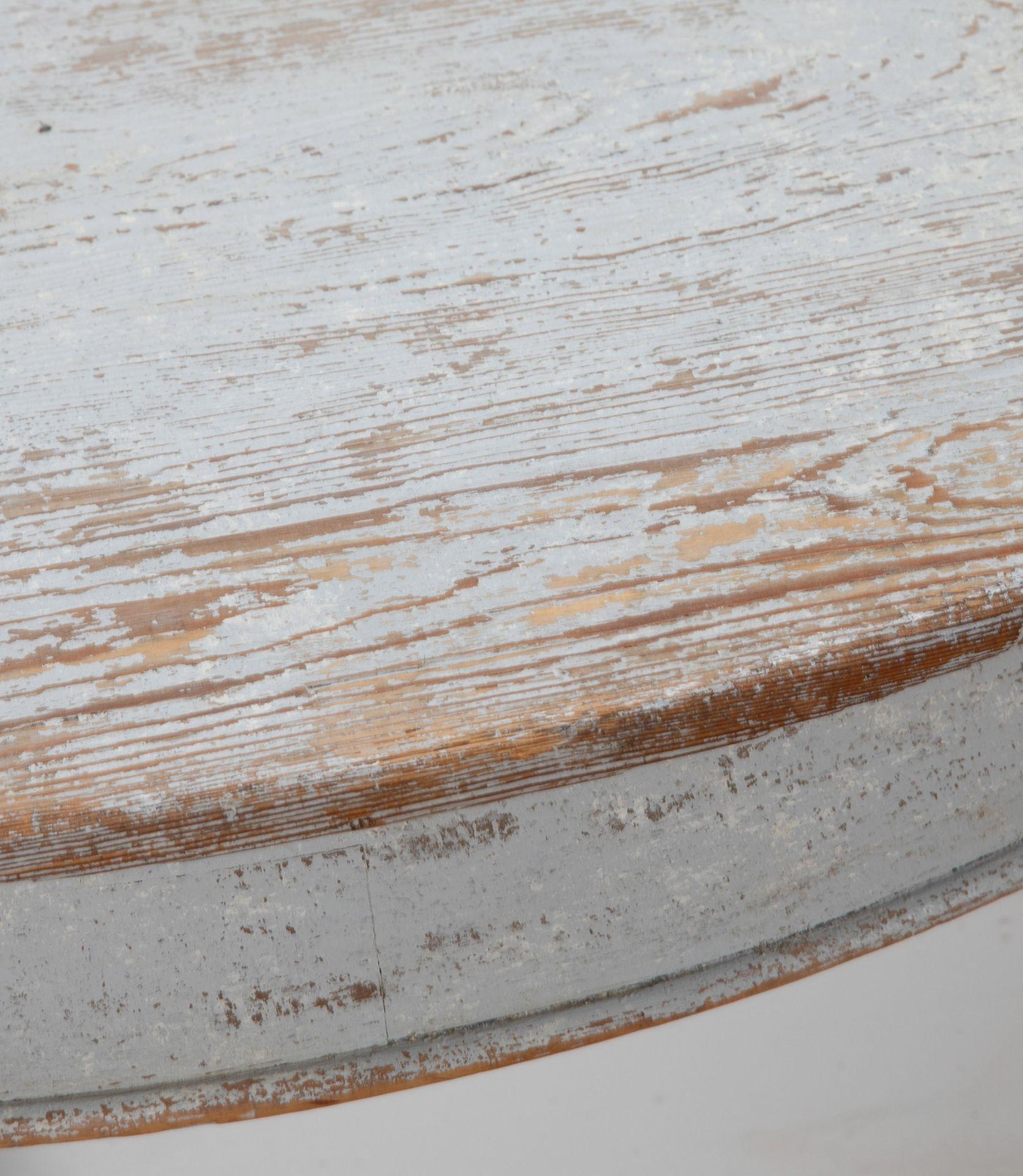 Pair of 18th Century Swedish Demi-Lunes For Sale 3