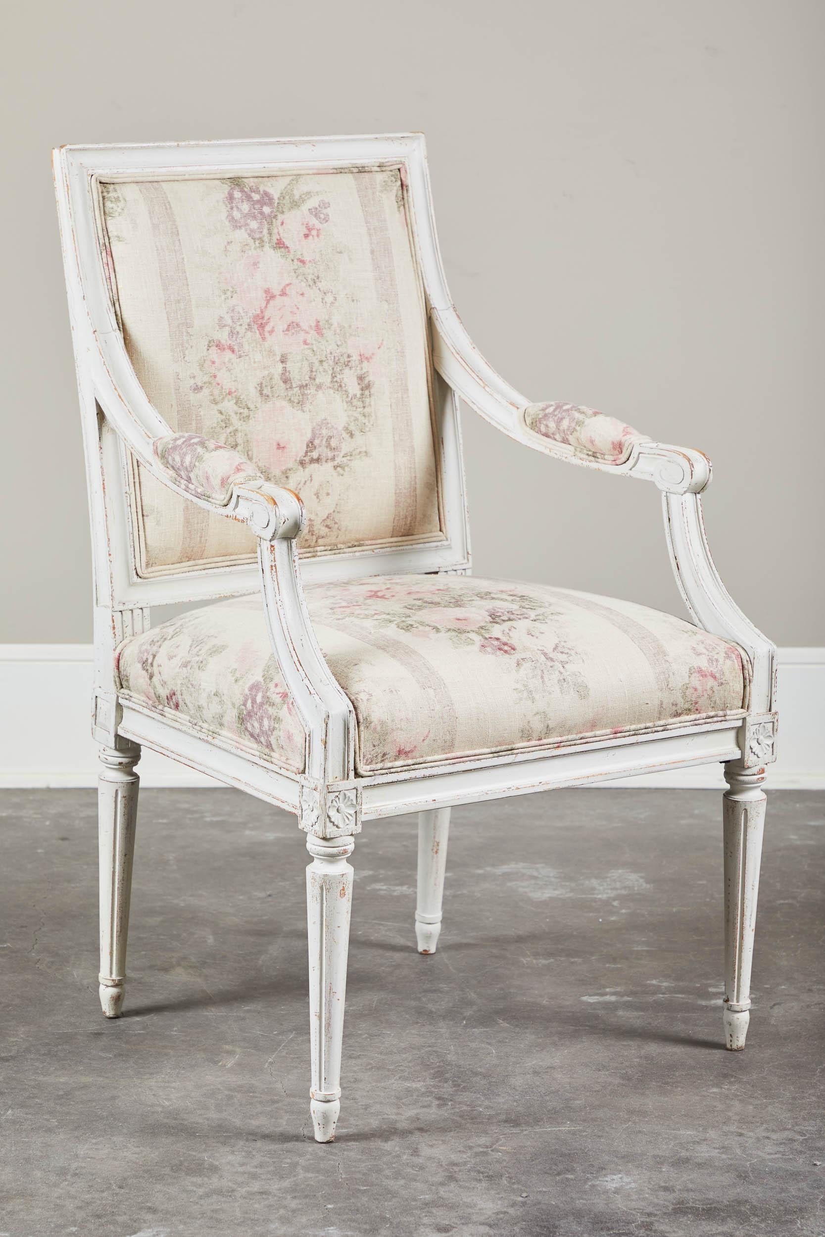Pair of 18th Century Swedish Gustavian Armchairs In Good Condition In Pasadena, CA