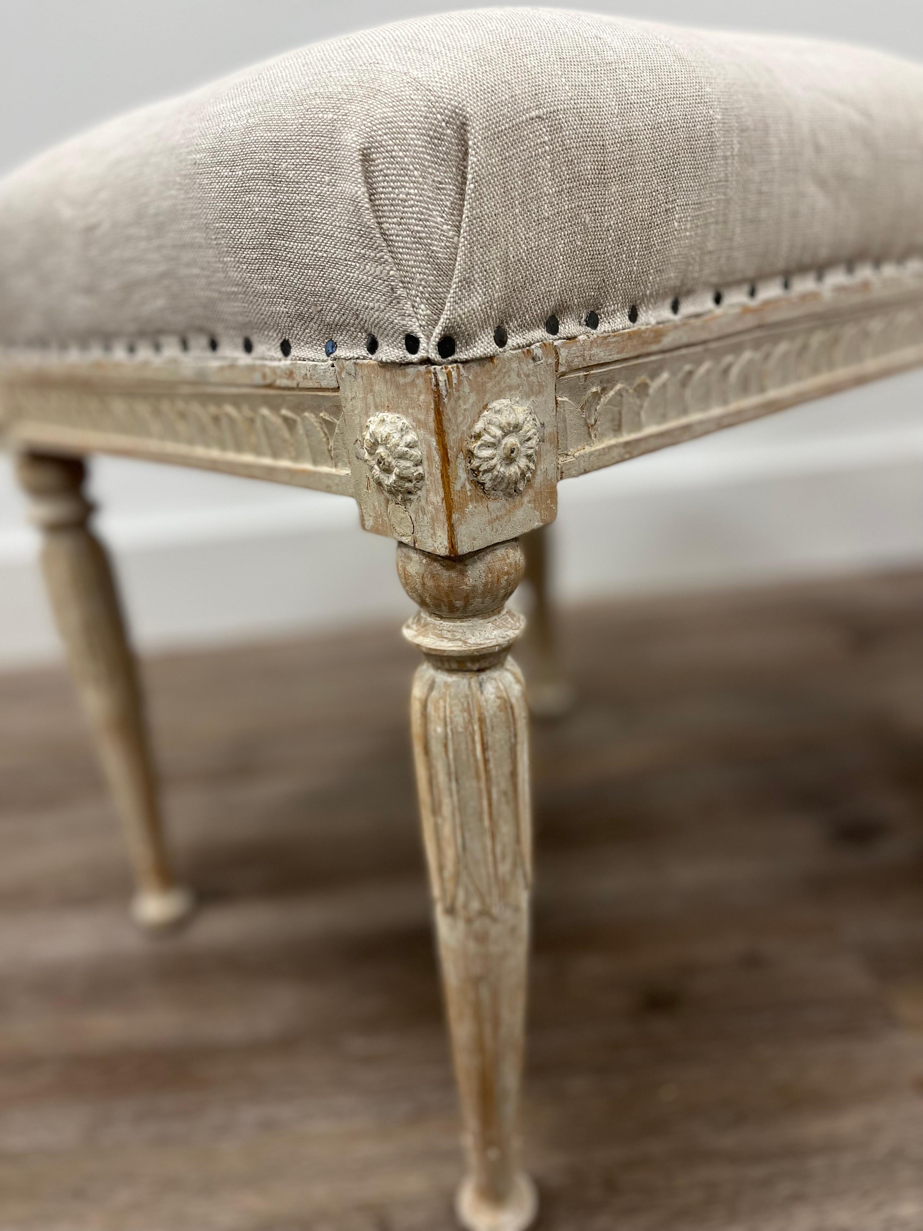 Pair of 18th Century Swedish Gustavian Footstools In Good Condition For Sale In Huntington, NY