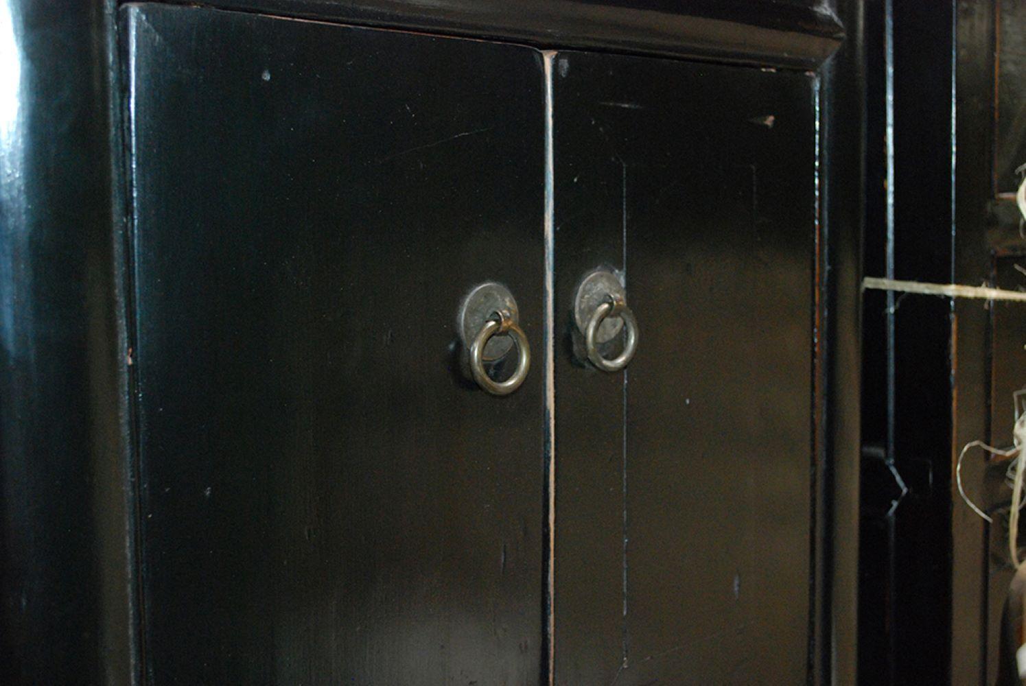 Pair of 18th Century Tall Chinese Tea Tables In Good Condition For Sale In Pasadena, CA