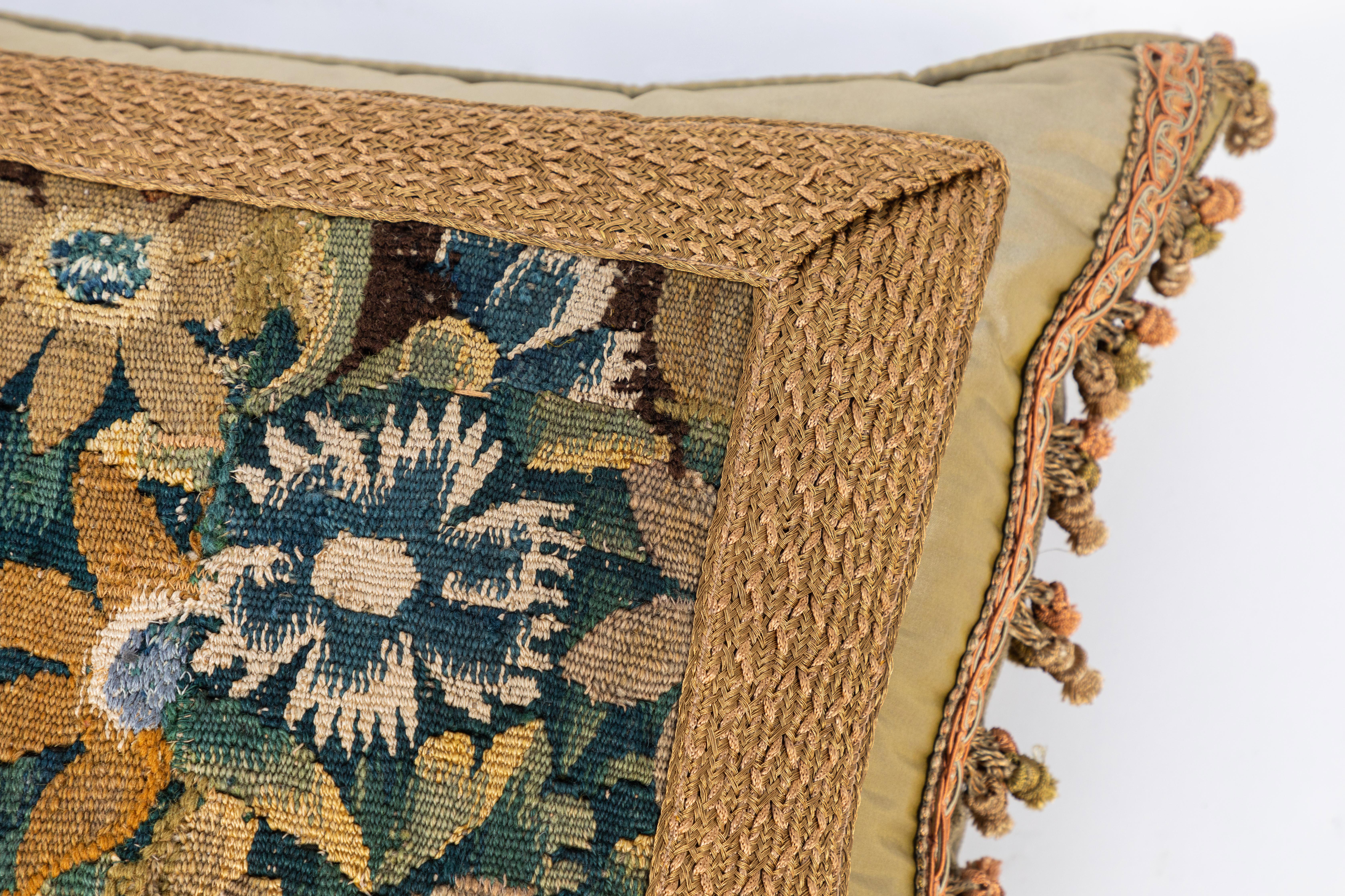 Hand-Crafted Pair of 18th Century Tapestry Fragment Pillows For Sale