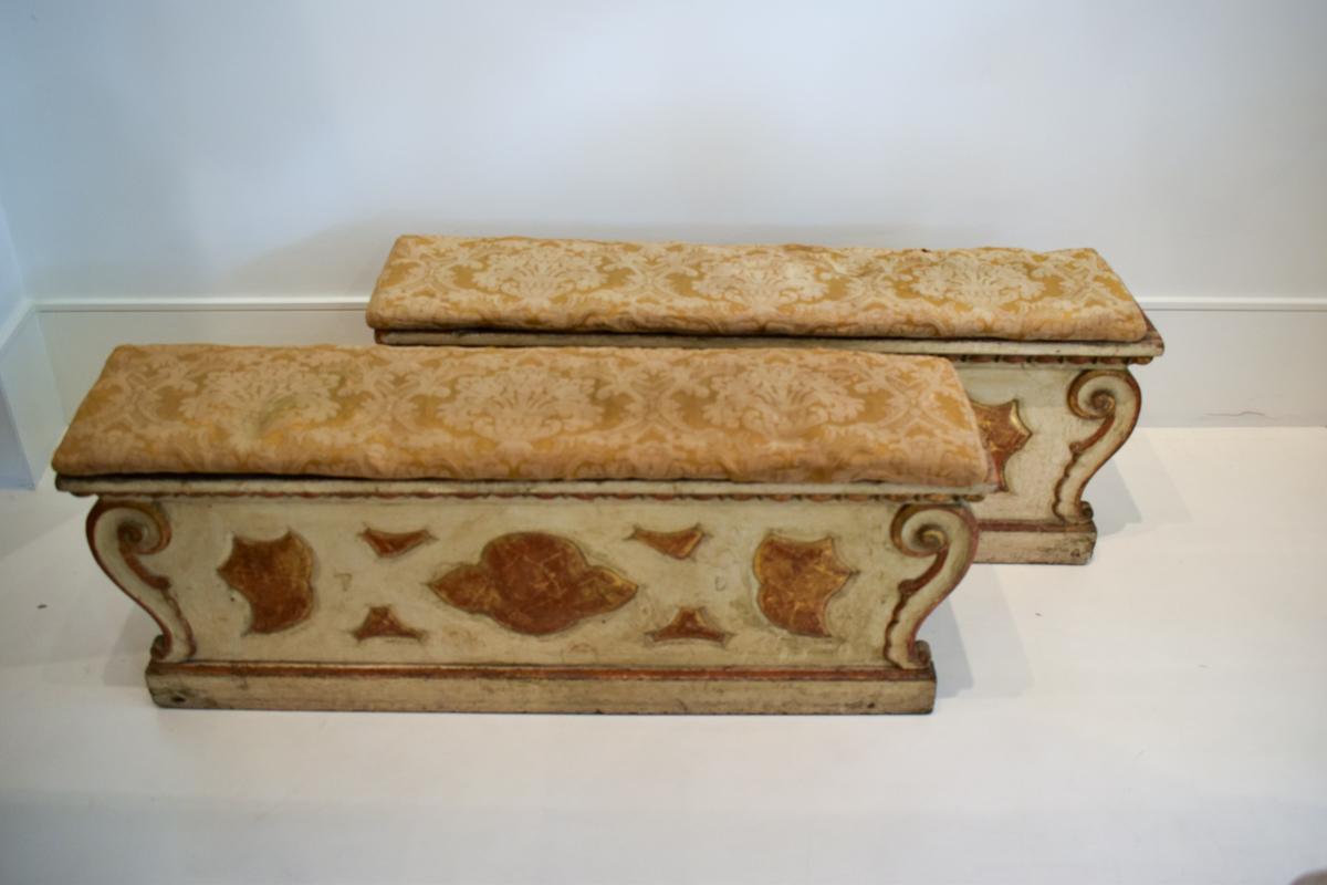 Italian Pair of 18th Century Venetian Benches For Sale