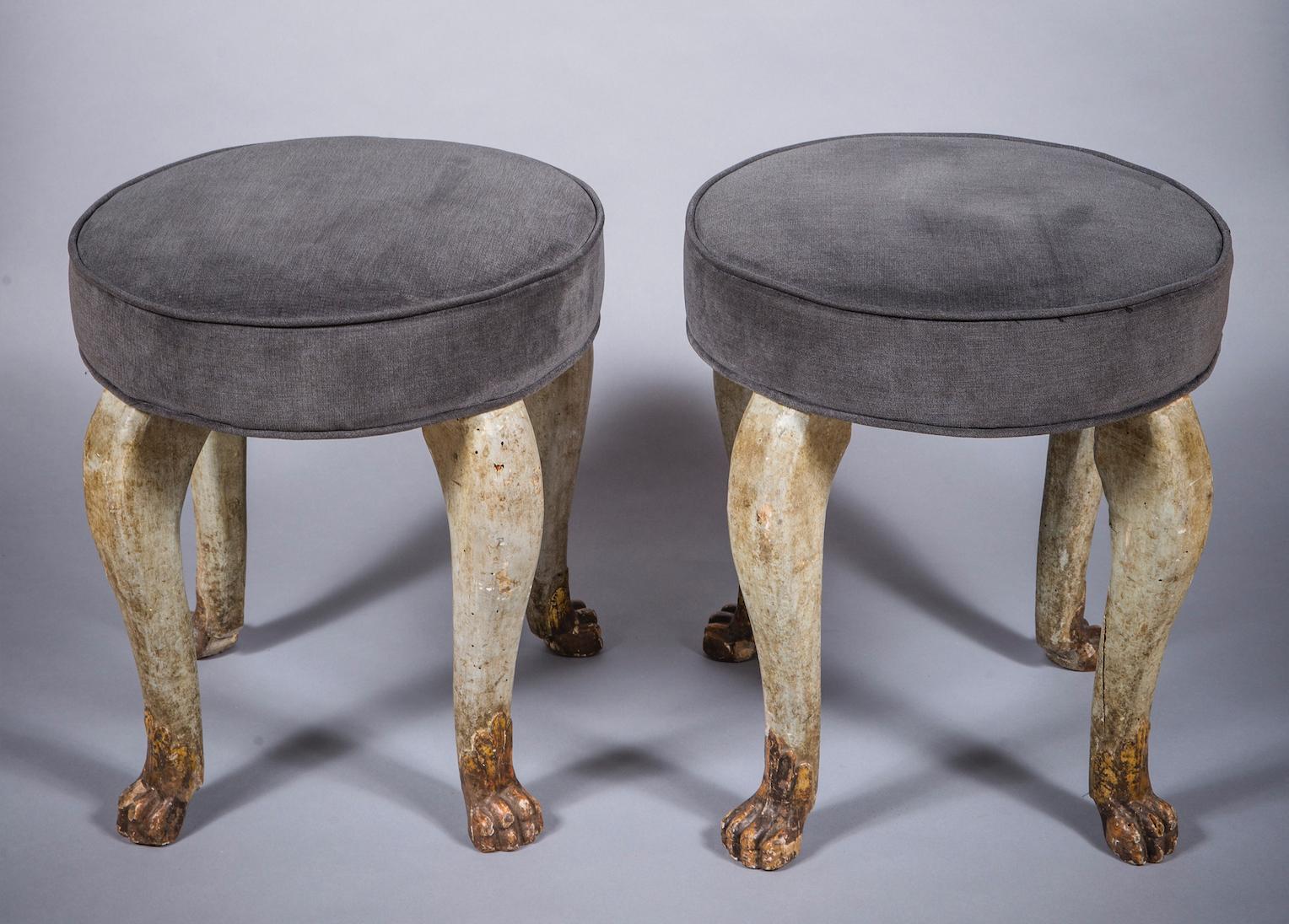 Italian Pair of 18th Century Venetian Lacquer Stools For Sale